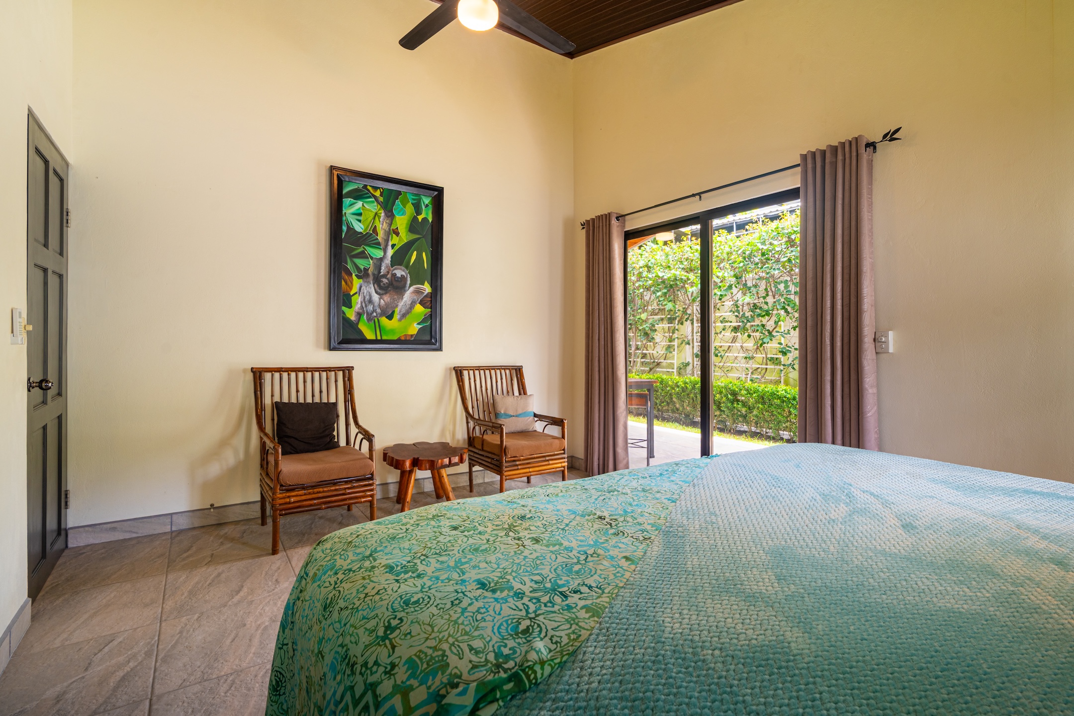 VILLA ESMERALDA RENOVATED HOUSE WITH POOL, IN UVITA
