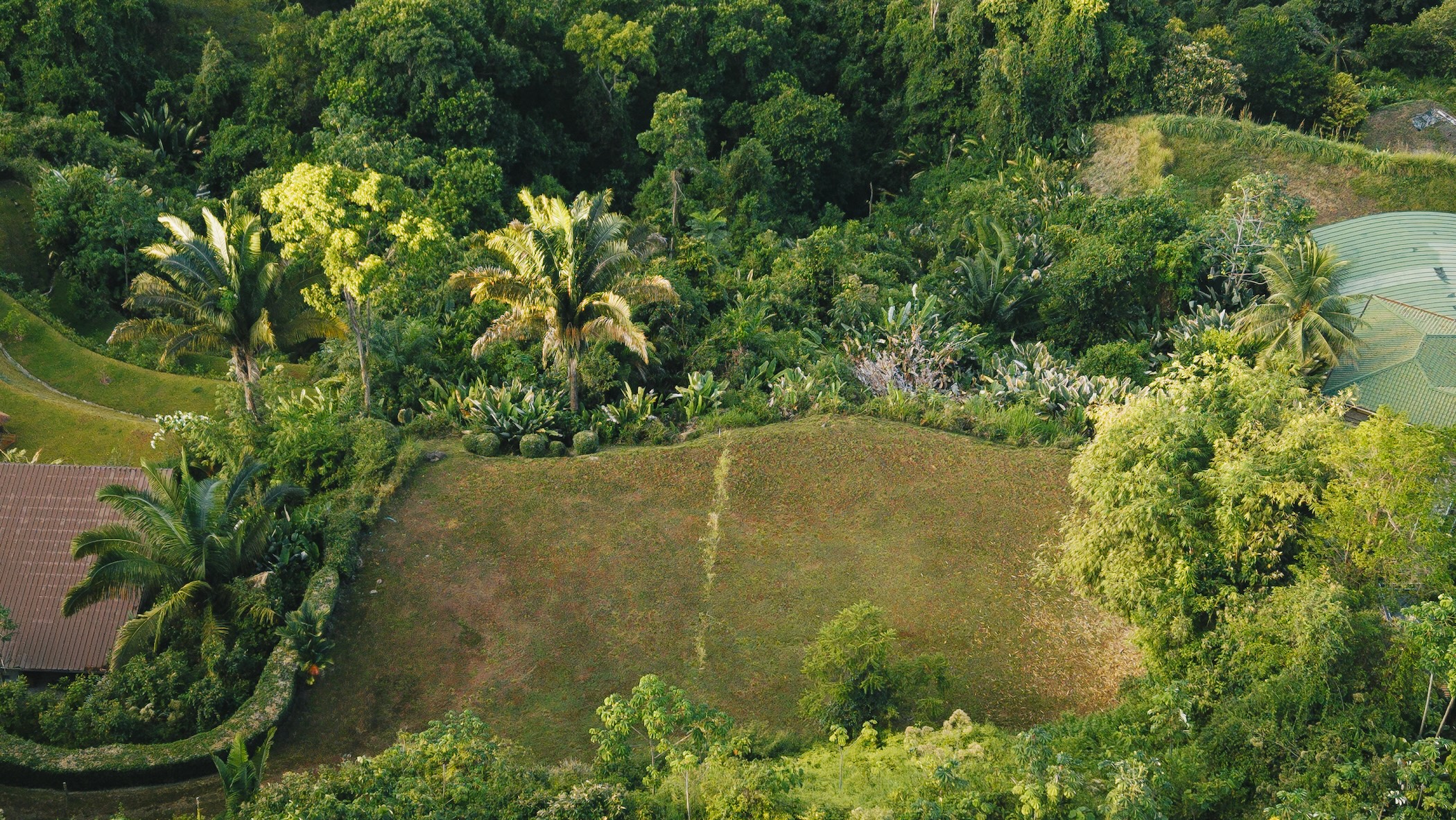 2.23-ACRE PROPERTY WITH PANORAMIC OCEAN VIEWS, IN UVITA