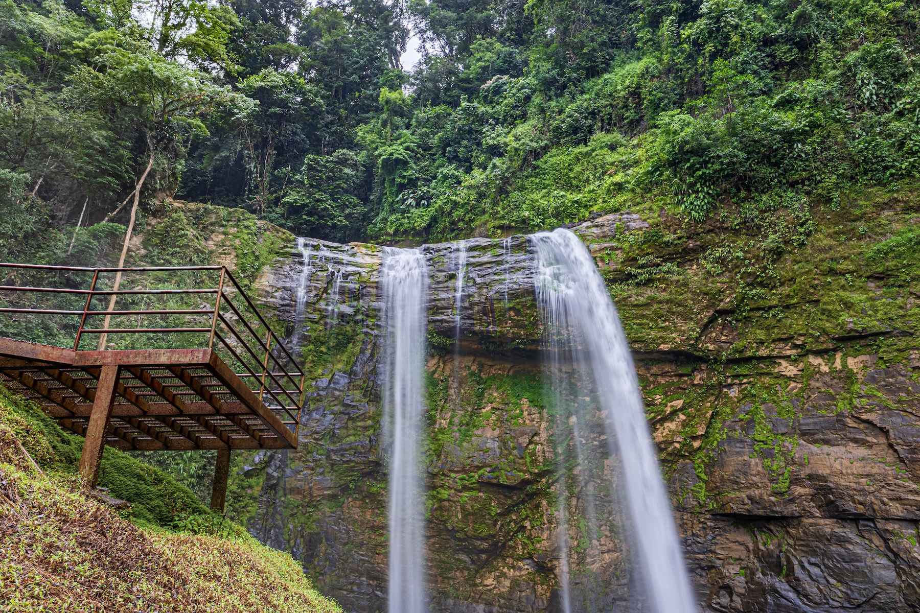 222-ACRE ECO-TOURISM PROPERTY WITH 210-FOOT WATERFALL, IN THE UP OF PLATANILLO