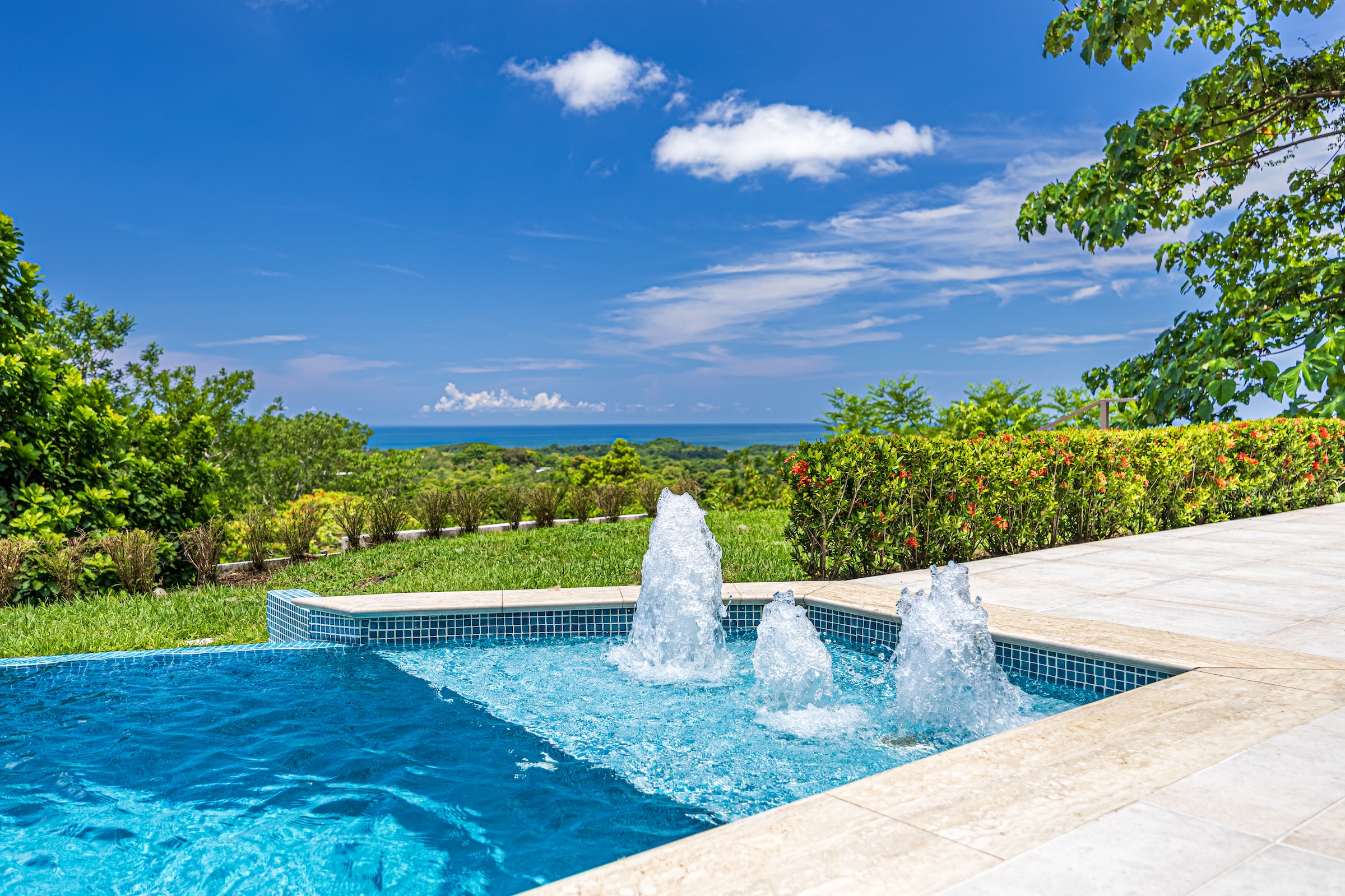 PRIVATE RESIDENCE WITH POOL AND OCEAN AND SUNSET VIEWS, IN OJOCHAL – 1.74 ACRES
