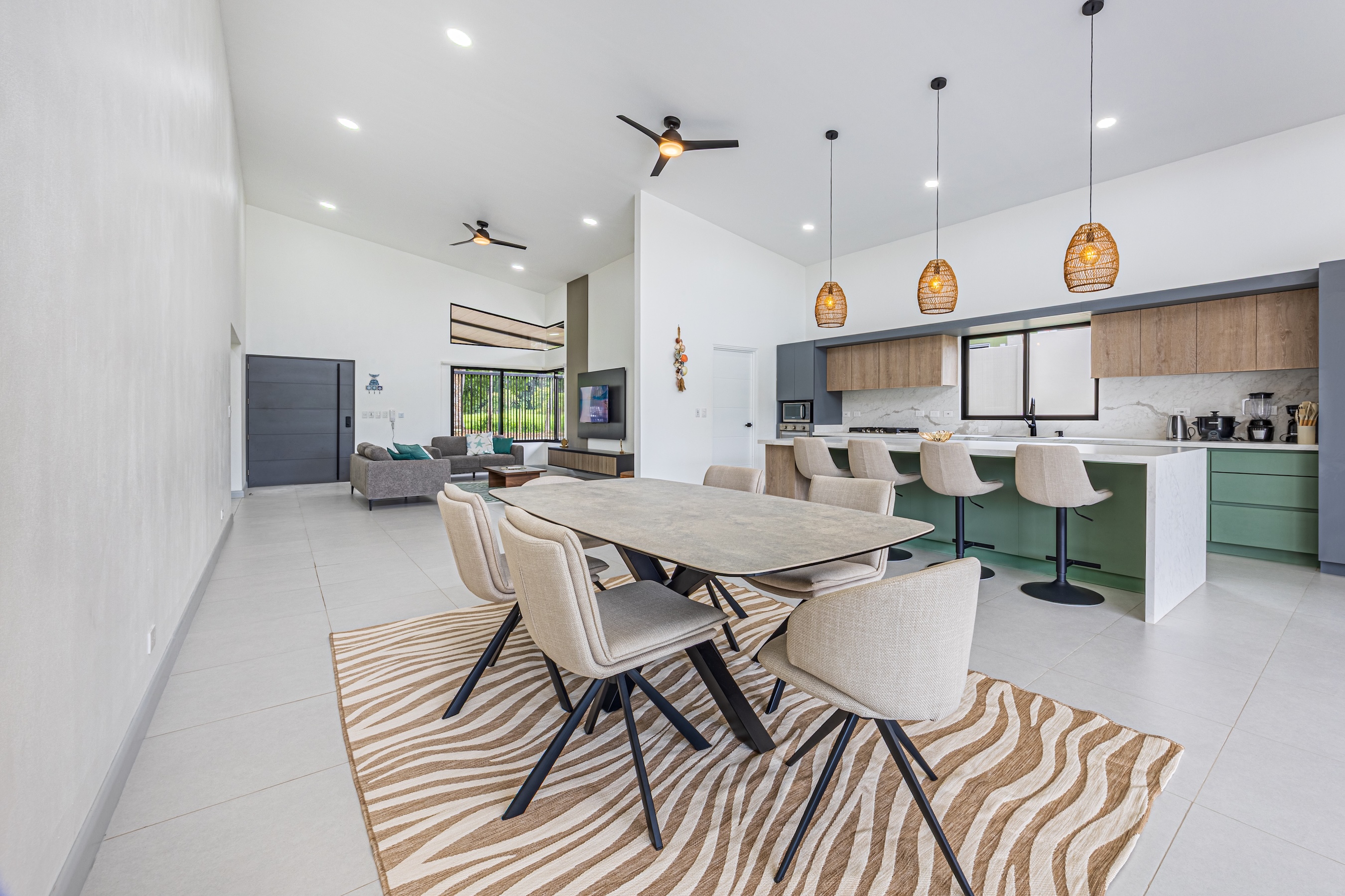 CASA LIBELULA BRAND-NEW MODERN TROPICAL HOME, IN UVITA