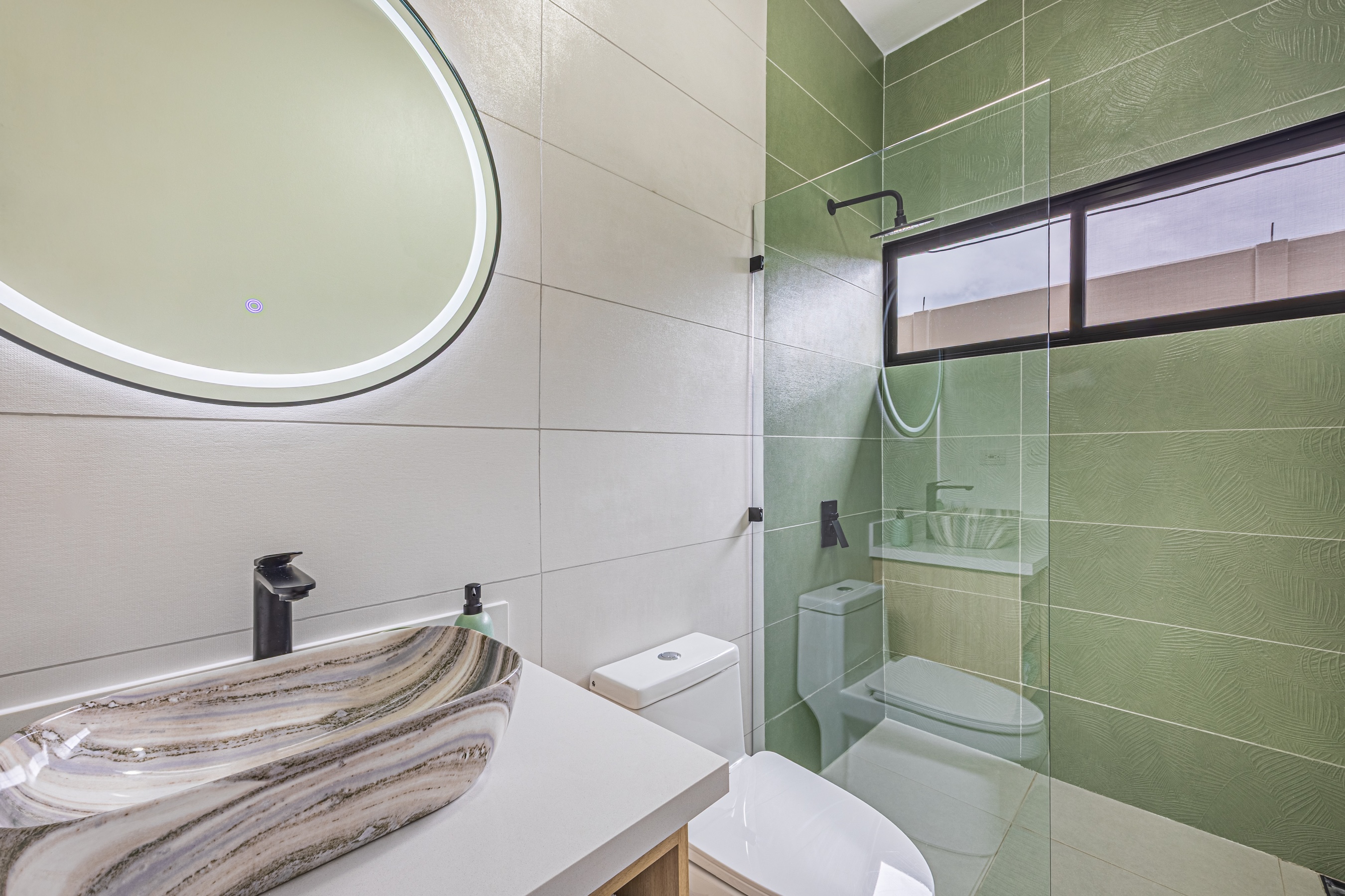 CASA LIBELULA BRAND-NEW MODERN TROPICAL HOME, IN UVITA