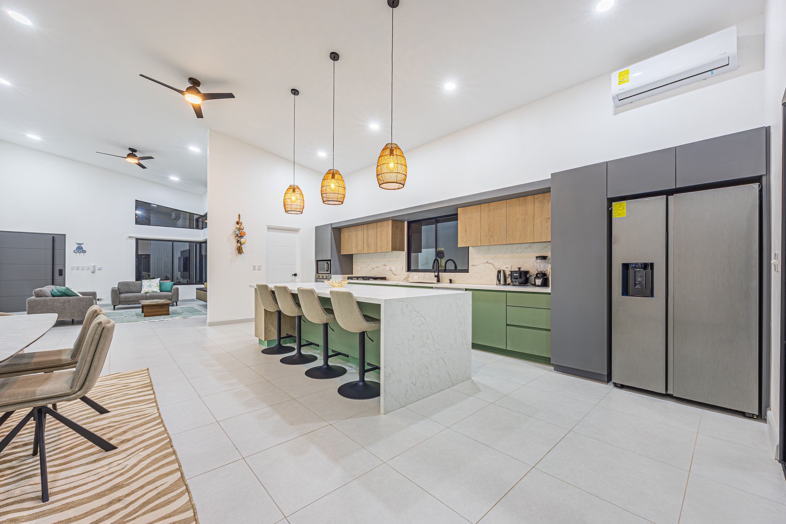 CASA LIBELULA BRAND-NEW MODERN TROPICAL HOME, IN UVITA