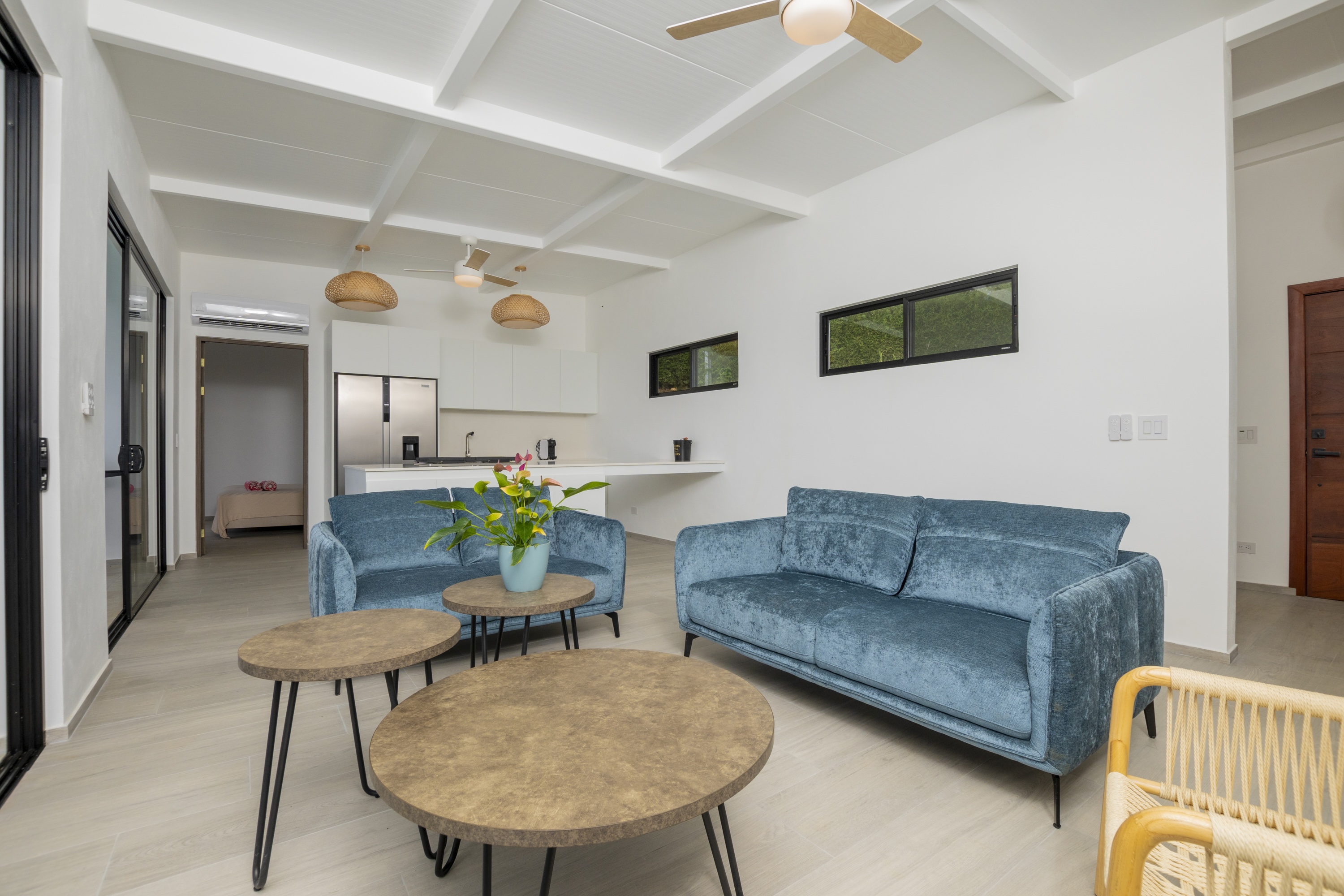 CONTEMPORARY 3-BEDROOM RESIDENCE WITH OCEAN VIEWS, IN OJOCHAL