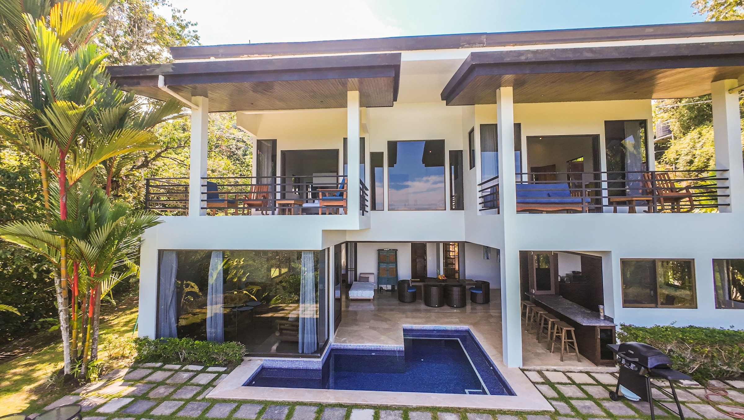 PRIVATE 4-BEDROOM RESIDENCE WITH PANORAMIC OCEAN VIEWS, IN DOMINICALITO – 1.48 ACRES