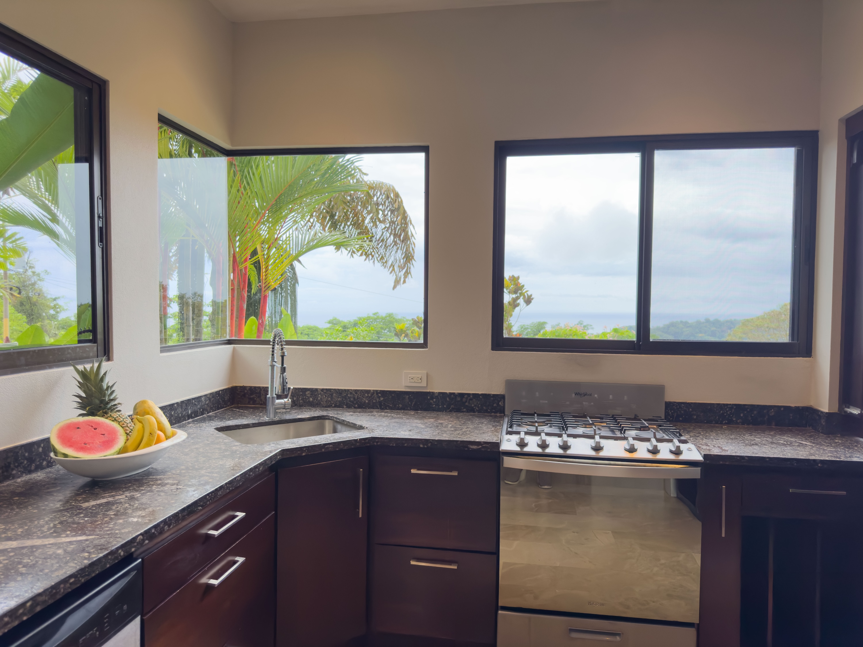 PRIVATE 4-BEDROOM RESIDENCE WITH PANORAMIC OCEAN VIEWS, IN DOMINICALITO – 1.48 ACRES