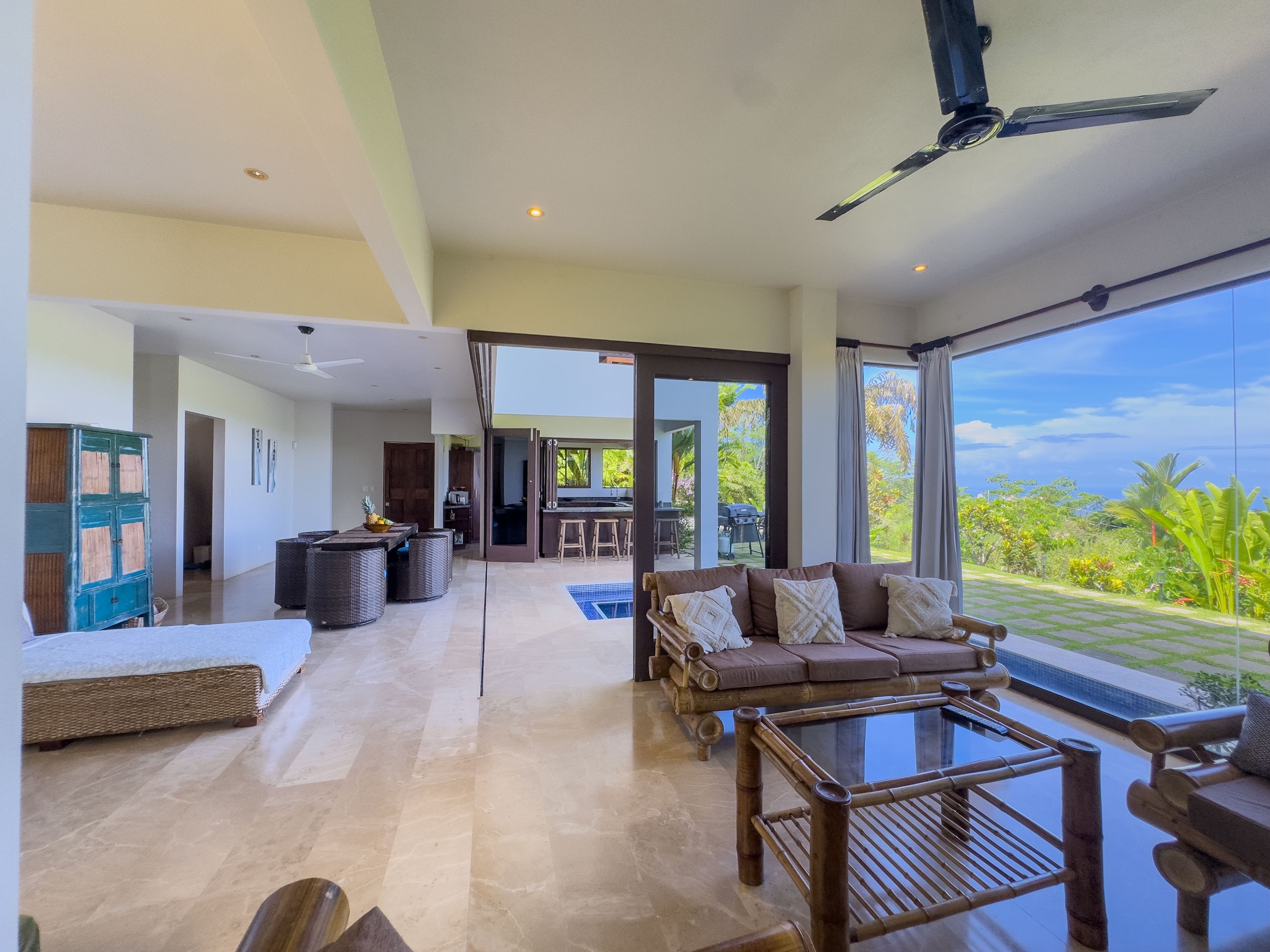 PRIVATE 4-BEDROOM RESIDENCE WITH PANORAMIC OCEAN VIEWS, IN DOMINICALITO – 1.48 ACRES