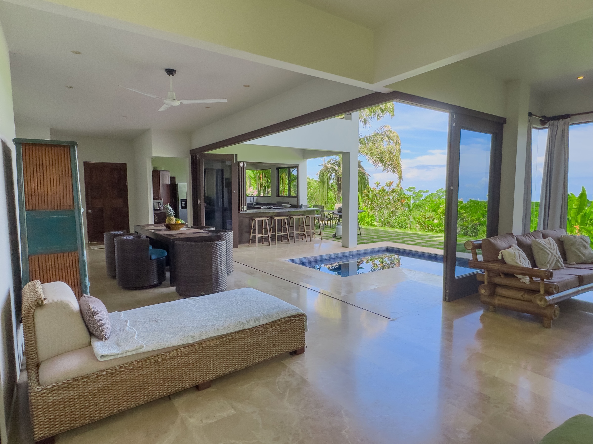 PRIVATE 4-BEDROOM RESIDENCE WITH PANORAMIC OCEAN VIEWS, IN DOMINICALITO – 1.48 ACRES
