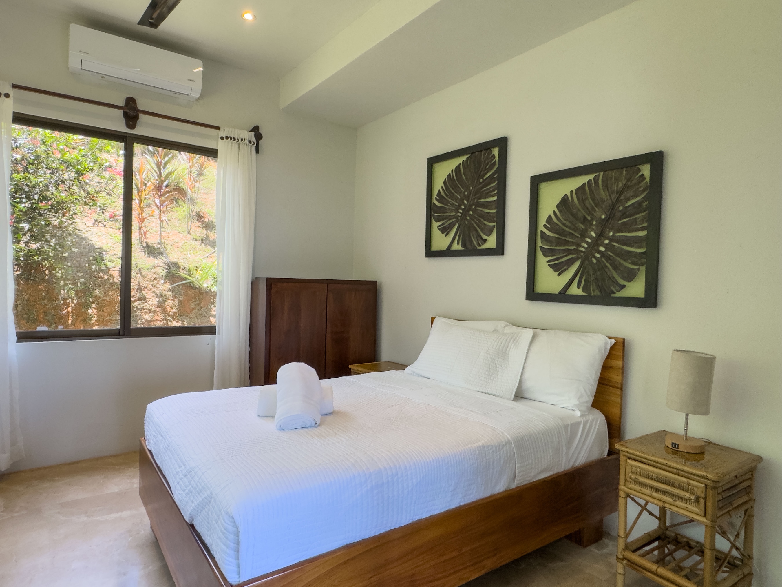 PRIVATE 4-BEDROOM RESIDENCE WITH PANORAMIC OCEAN VIEWS, IN DOMINICALITO – 1.48 ACRES