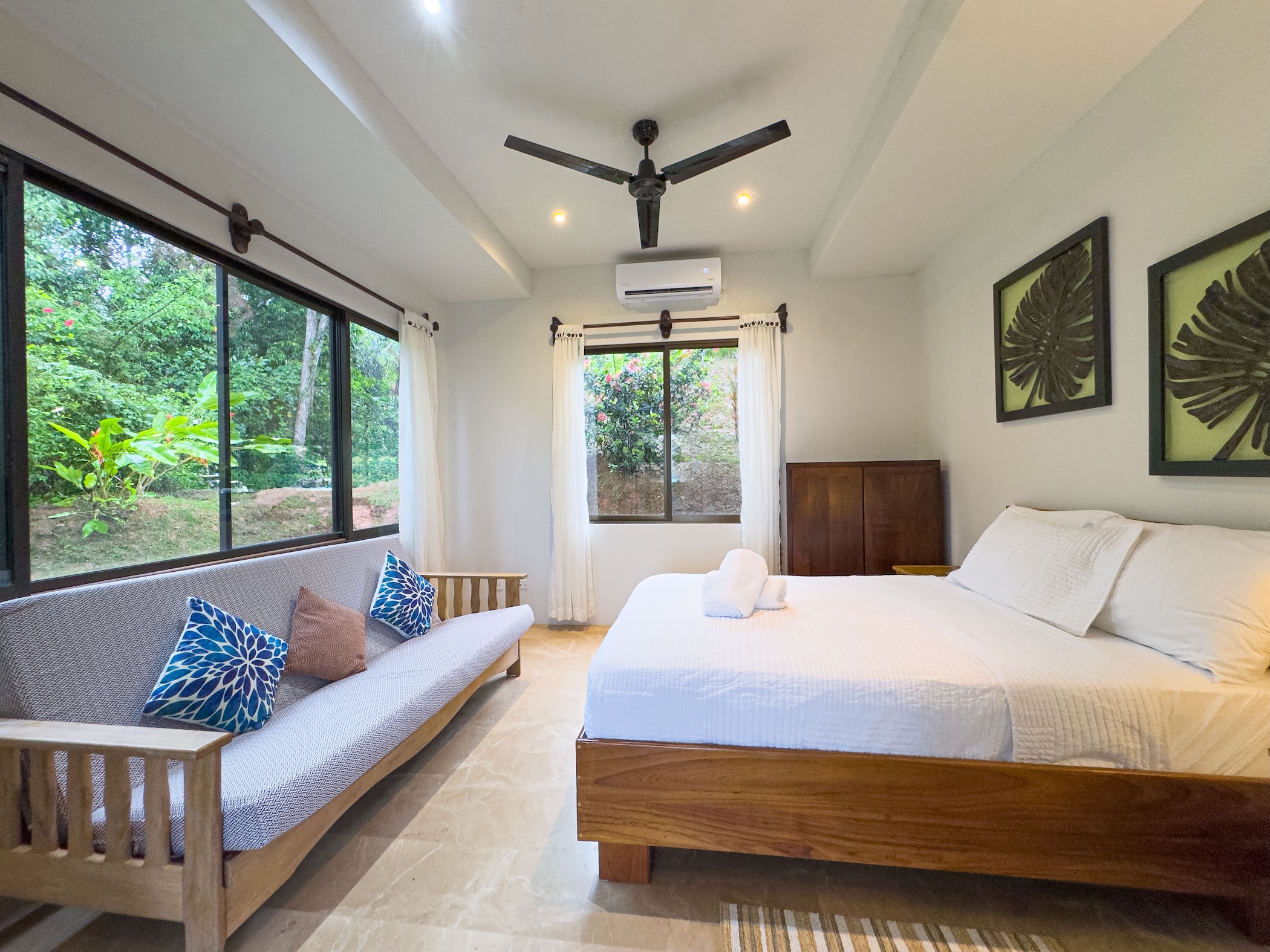 PRIVATE 4-BEDROOM RESIDENCE WITH PANORAMIC OCEAN VIEWS, IN DOMINICALITO – 1.48 ACRES