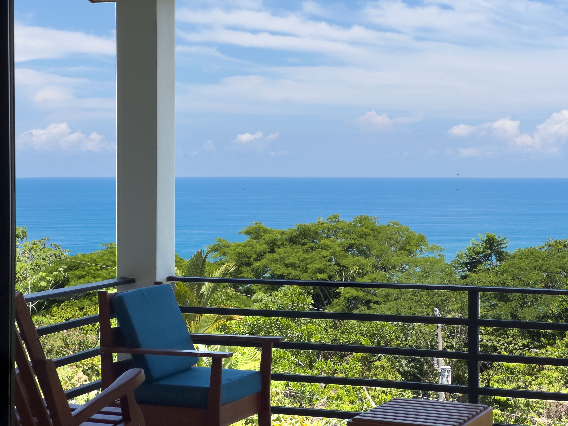 PRIVATE 4-BEDROOM RESIDENCE WITH PANORAMIC OCEAN VIEWS, IN DOMINICALITO – 1.48 ACRES