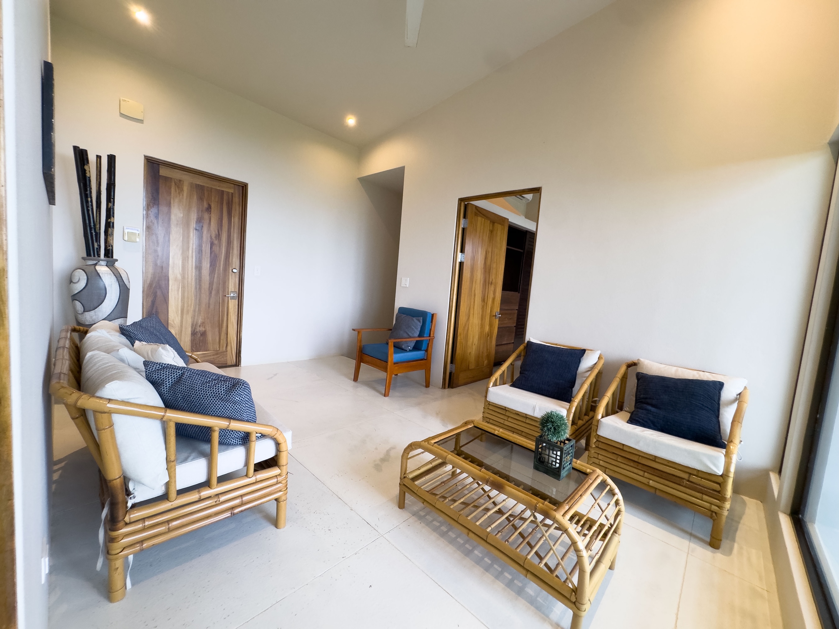 PRIVATE 4-BEDROOM RESIDENCE WITH PANORAMIC OCEAN VIEWS, IN DOMINICALITO – 1.48 ACRES