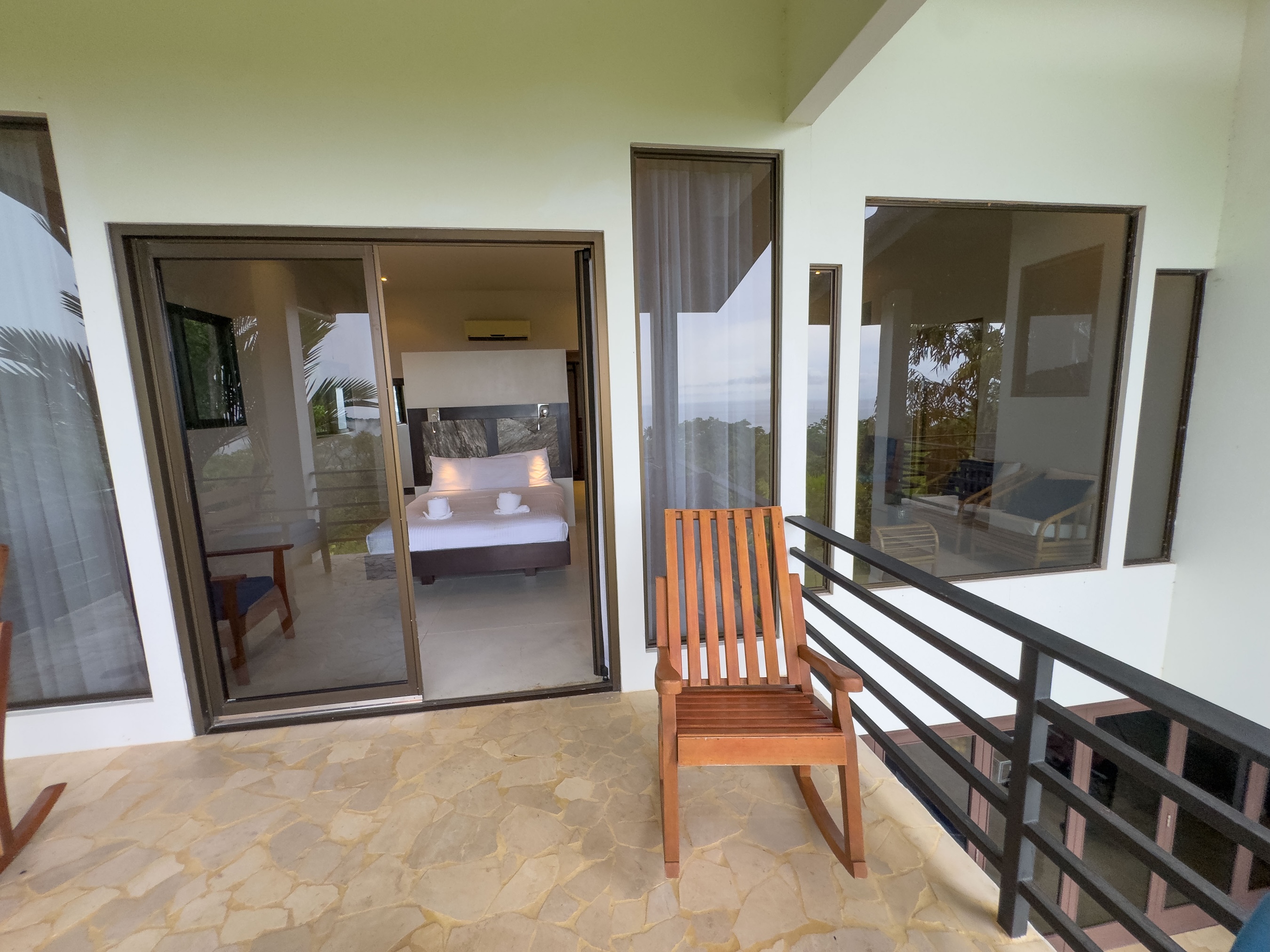 PRIVATE 4-BEDROOM RESIDENCE WITH PANORAMIC OCEAN VIEWS, IN DOMINICALITO – 1.48 ACRES