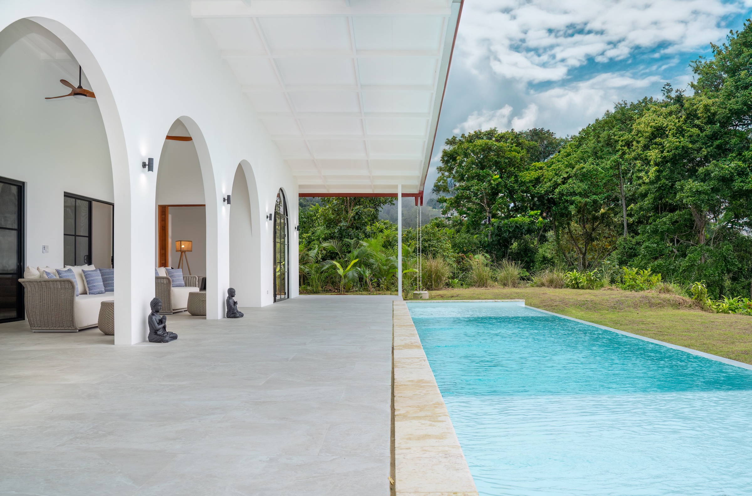 2-BEDROOM HOUSE WITH CONTEMPORARY DESIGN, IN TRES RÍOS – 1.49 ACRES