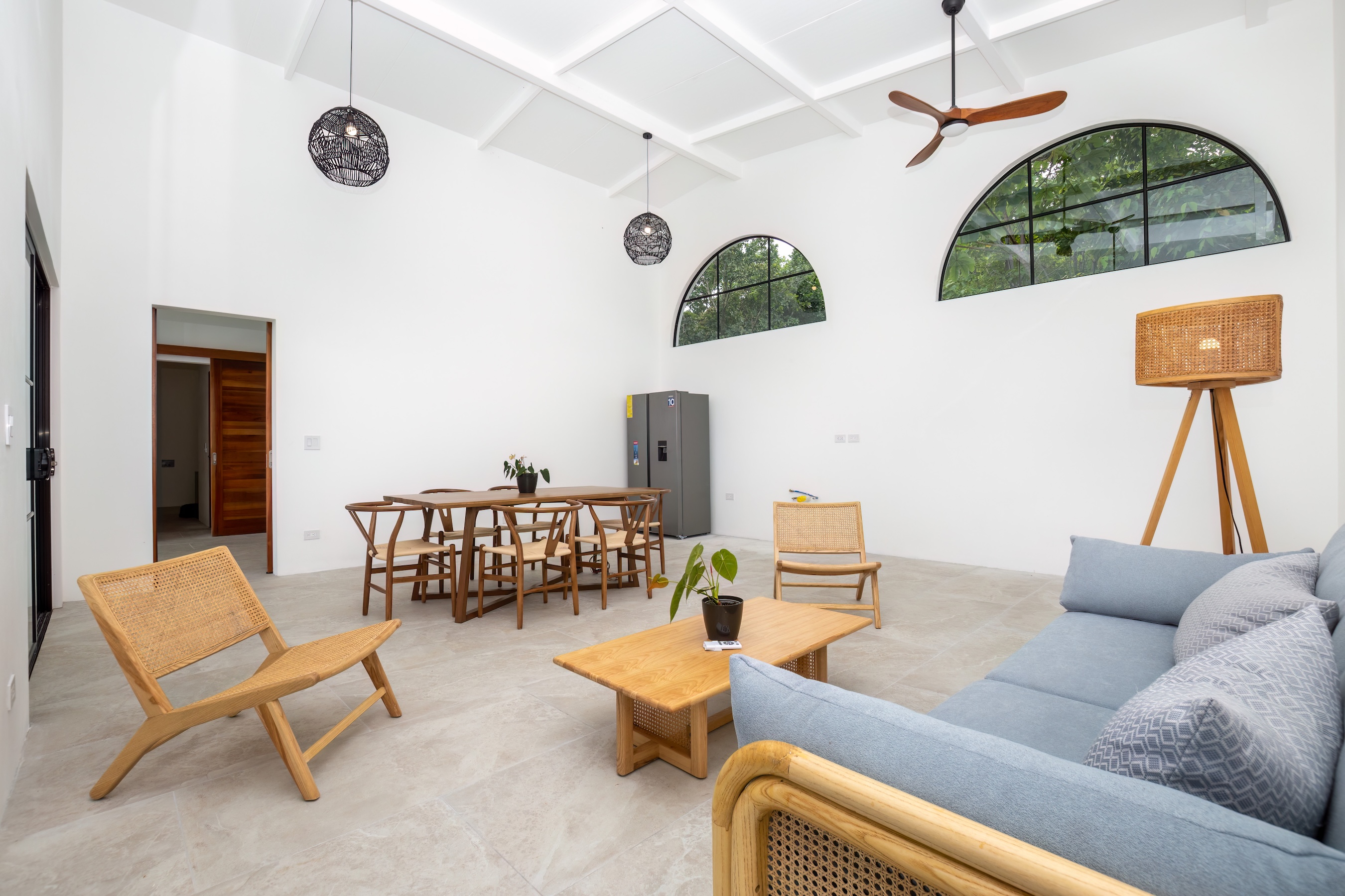 2-BEDROOM HOUSE WITH CONTEMPORARY DESIGN, IN TRES RÍOS – 1.49 ACRES