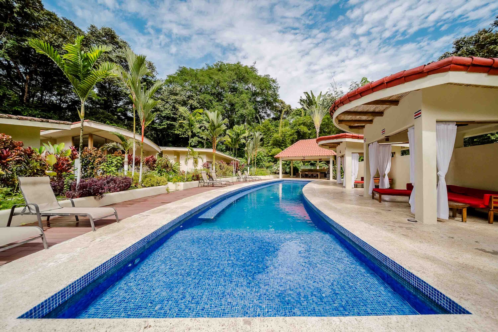 2-BEDROOM CONDO NEAR MANUEL ANTONIO NATIONAL PARK