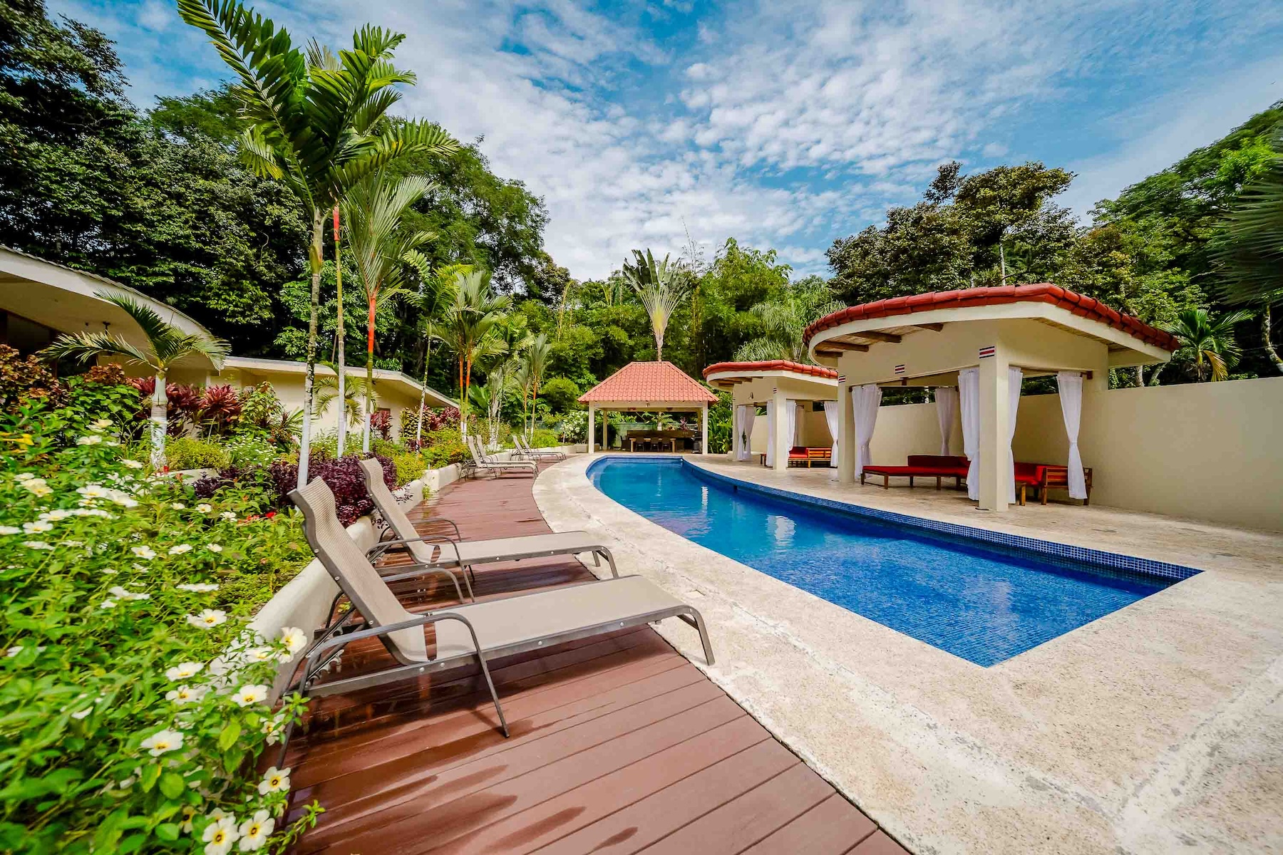2-BEDROOM CONDO NEAR MANUEL ANTONIO NATIONAL PARK