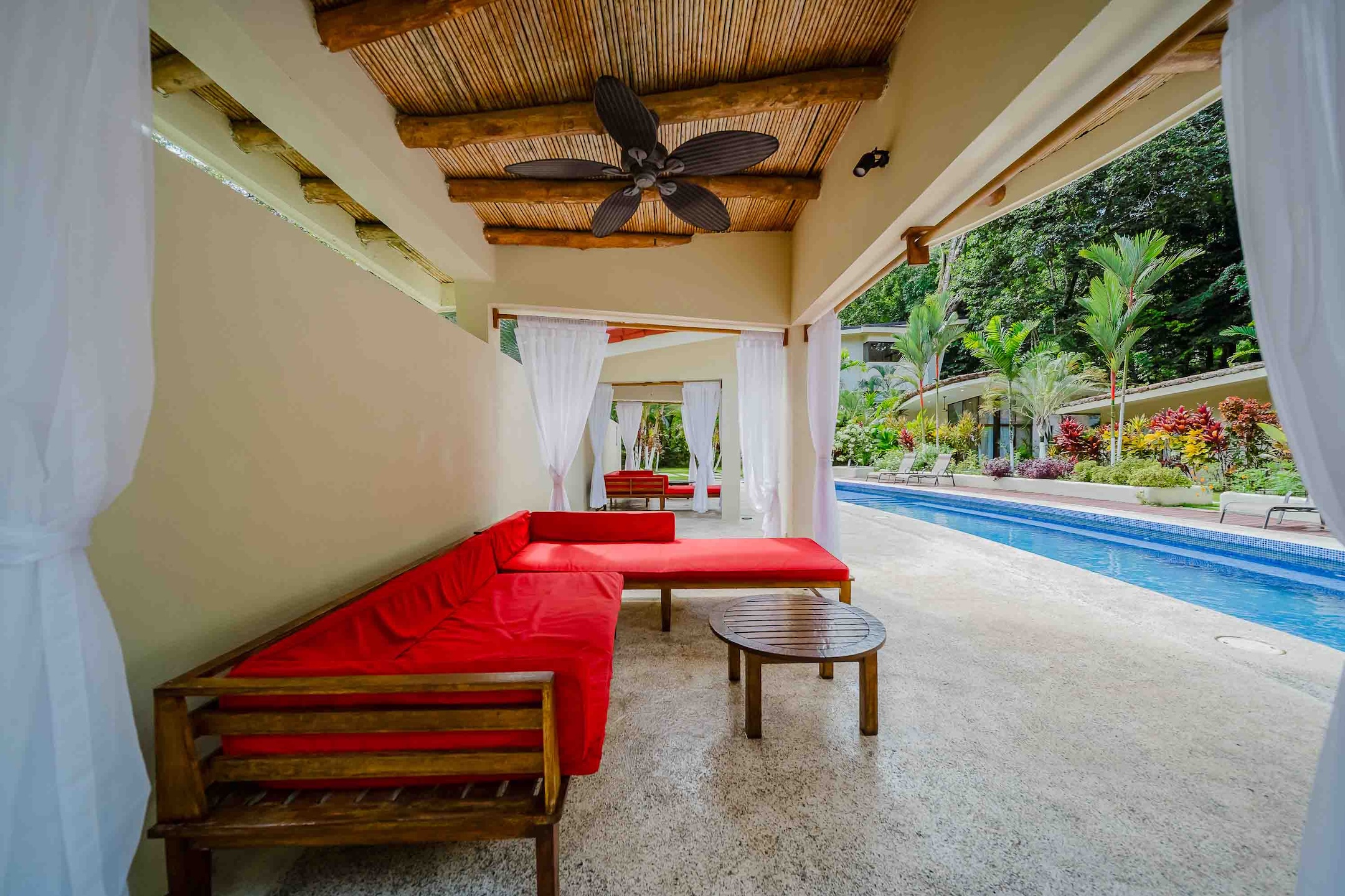 2-BEDROOM CONDO NEAR MANUEL ANTONIO NATIONAL PARK