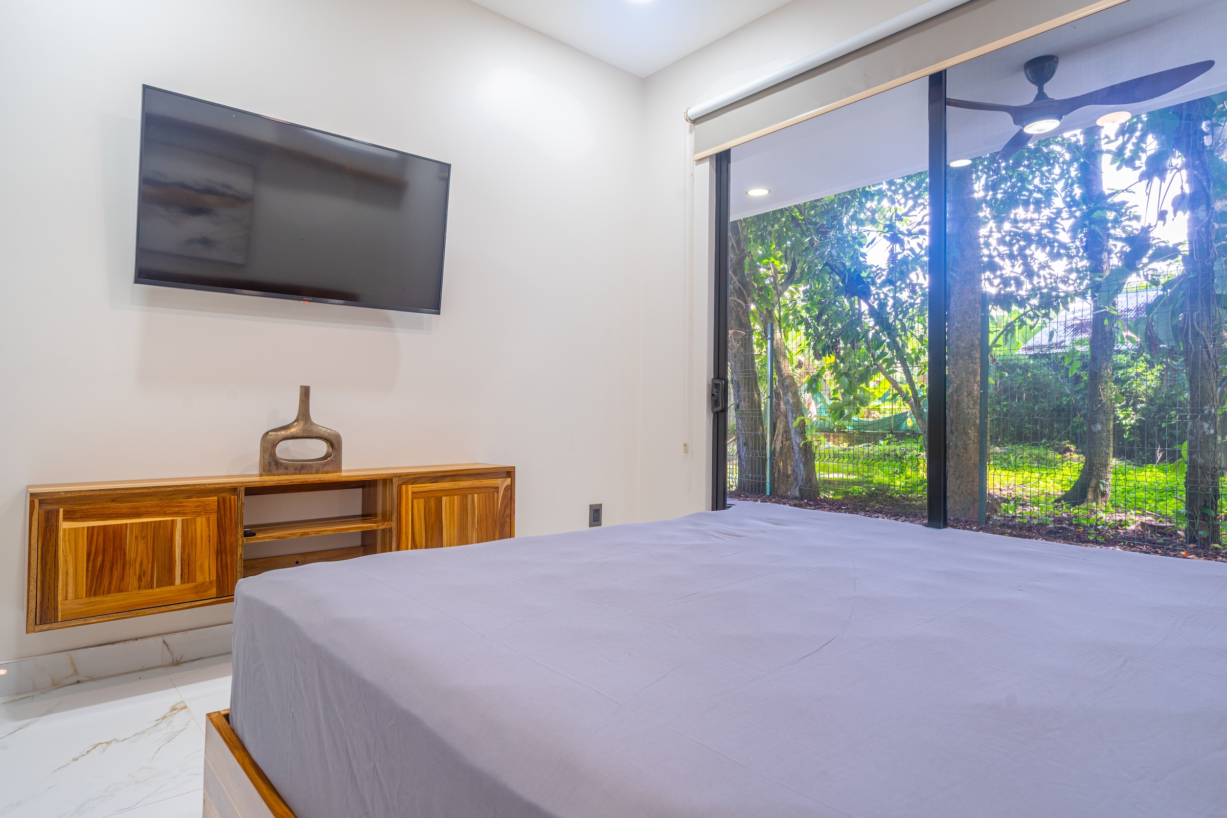 TRIPLEX IN UVITA NEAR THE SEA THREE INDEPENDENT APARTMENTS WITH A POOL AND INVESTMENT POTENTIAL