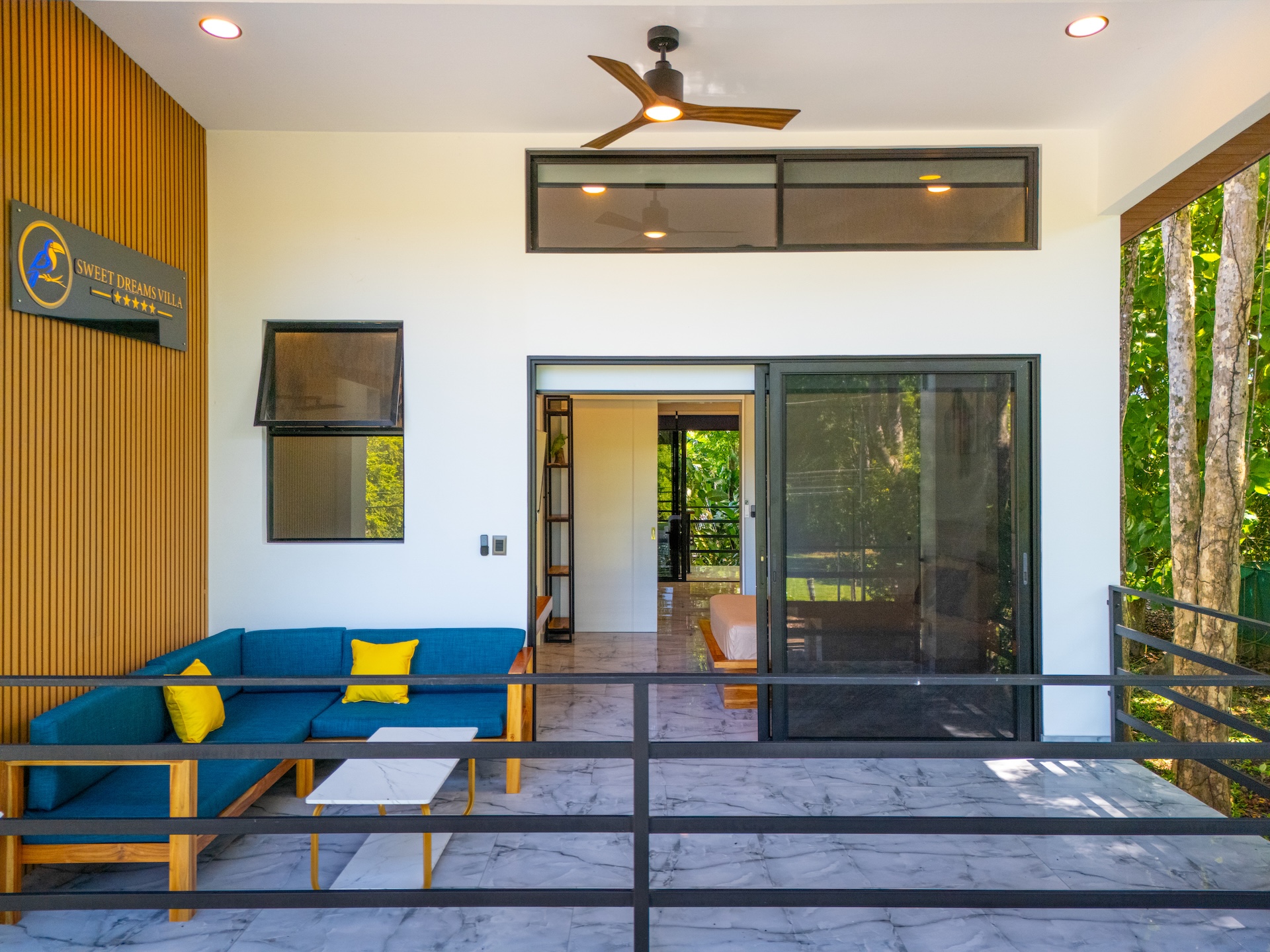 TRIPLEX IN UVITA NEAR THE SEA THREE INDEPENDENT APARTMENTS WITH A POOL AND INVESTMENT POTENTIAL