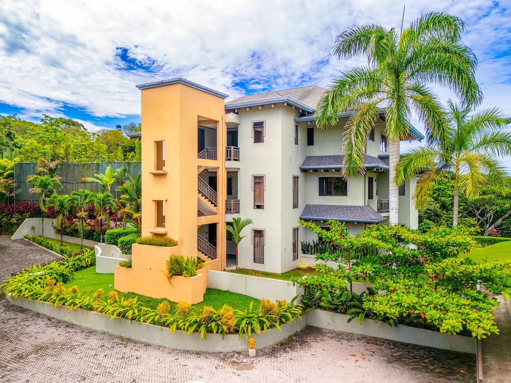 MARISOL CONDOMINIUMS EXCLUSIVE RESIDENTIAL COMPLEX WITH OCEAN VIEWS, IN PLAYA DOMINICALITO