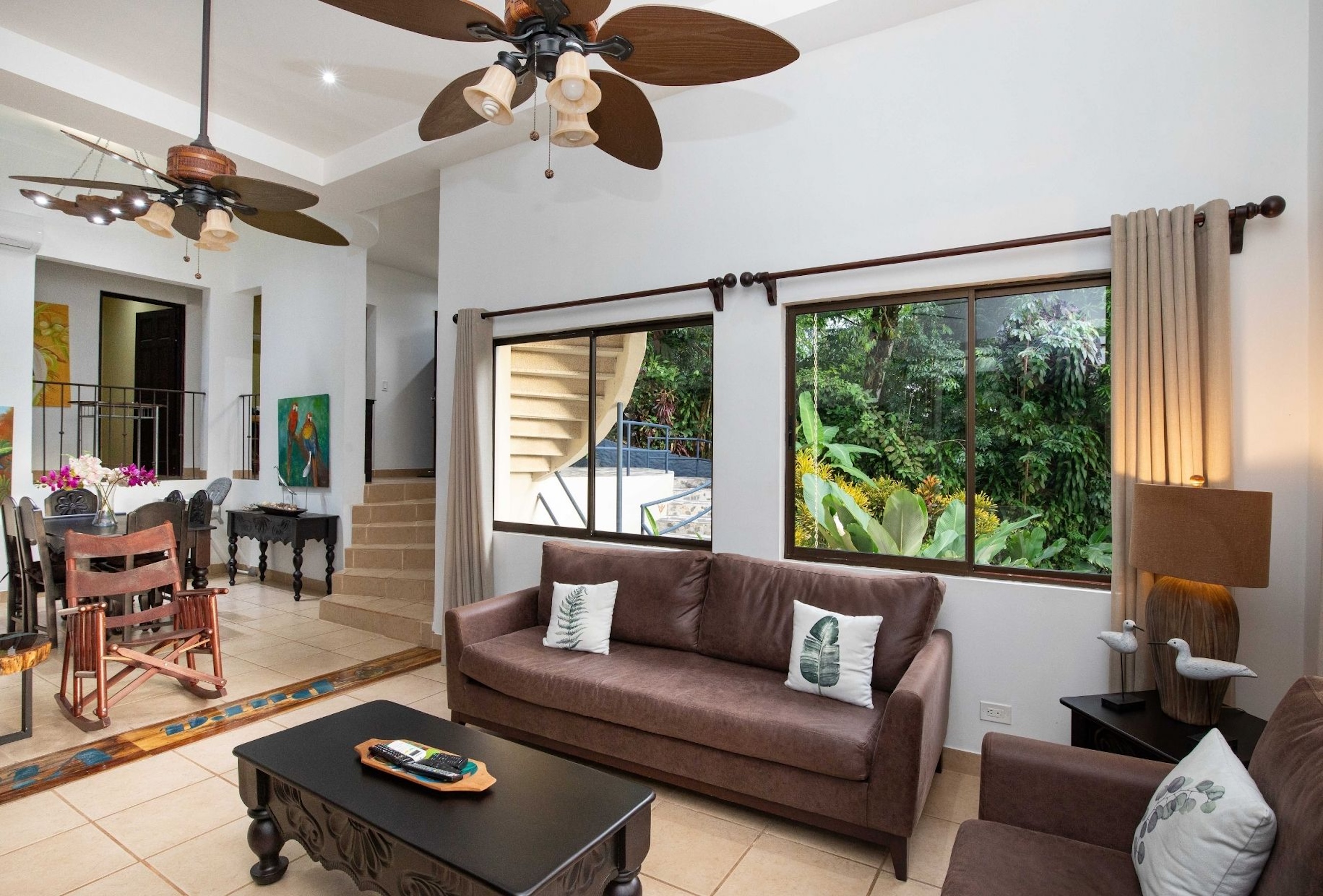 HOUSE WITH POOL AND INDEPENDENT APARTMENT, IN MANUEL ANTONIO