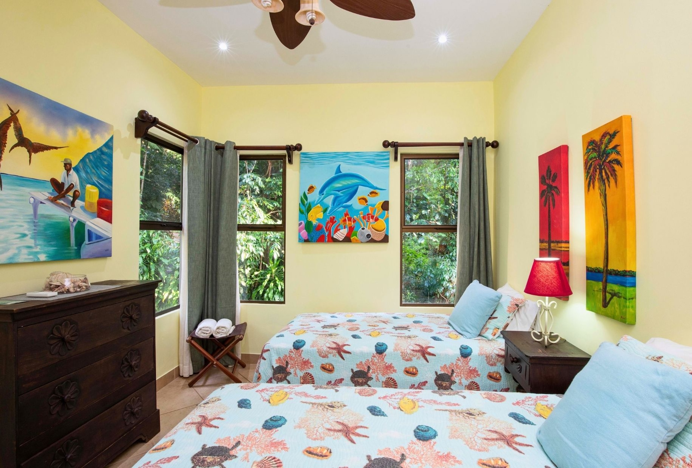 HOUSE WITH POOL AND INDEPENDENT APARTMENT, IN MANUEL ANTONIO