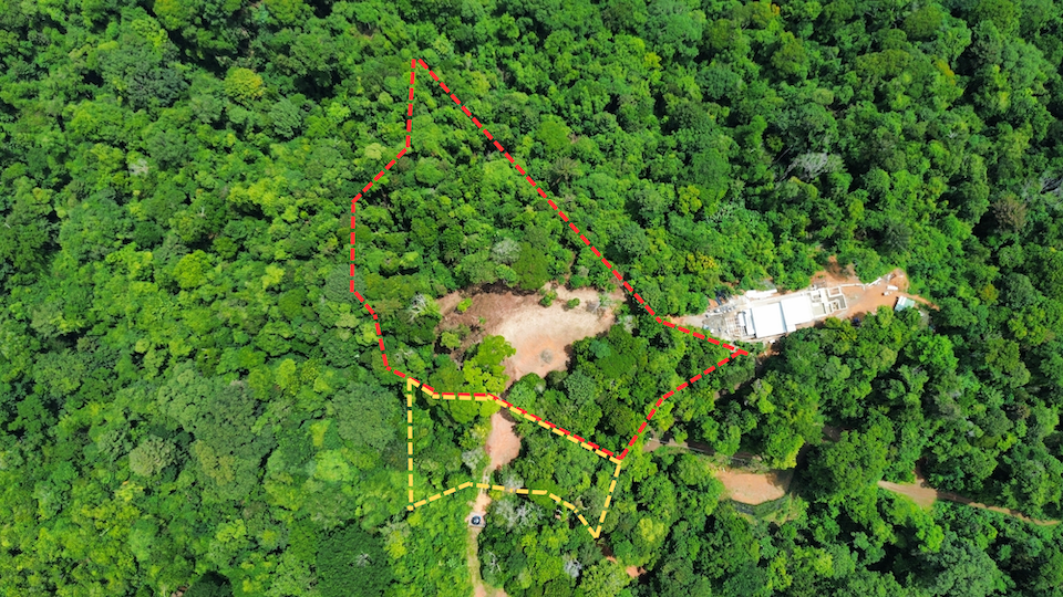 EXCLUSIVE 5.08-ACRE PROPERTY WITH OCEAN AND MOUNTAIN VIEWS, IN PUNTA MALA