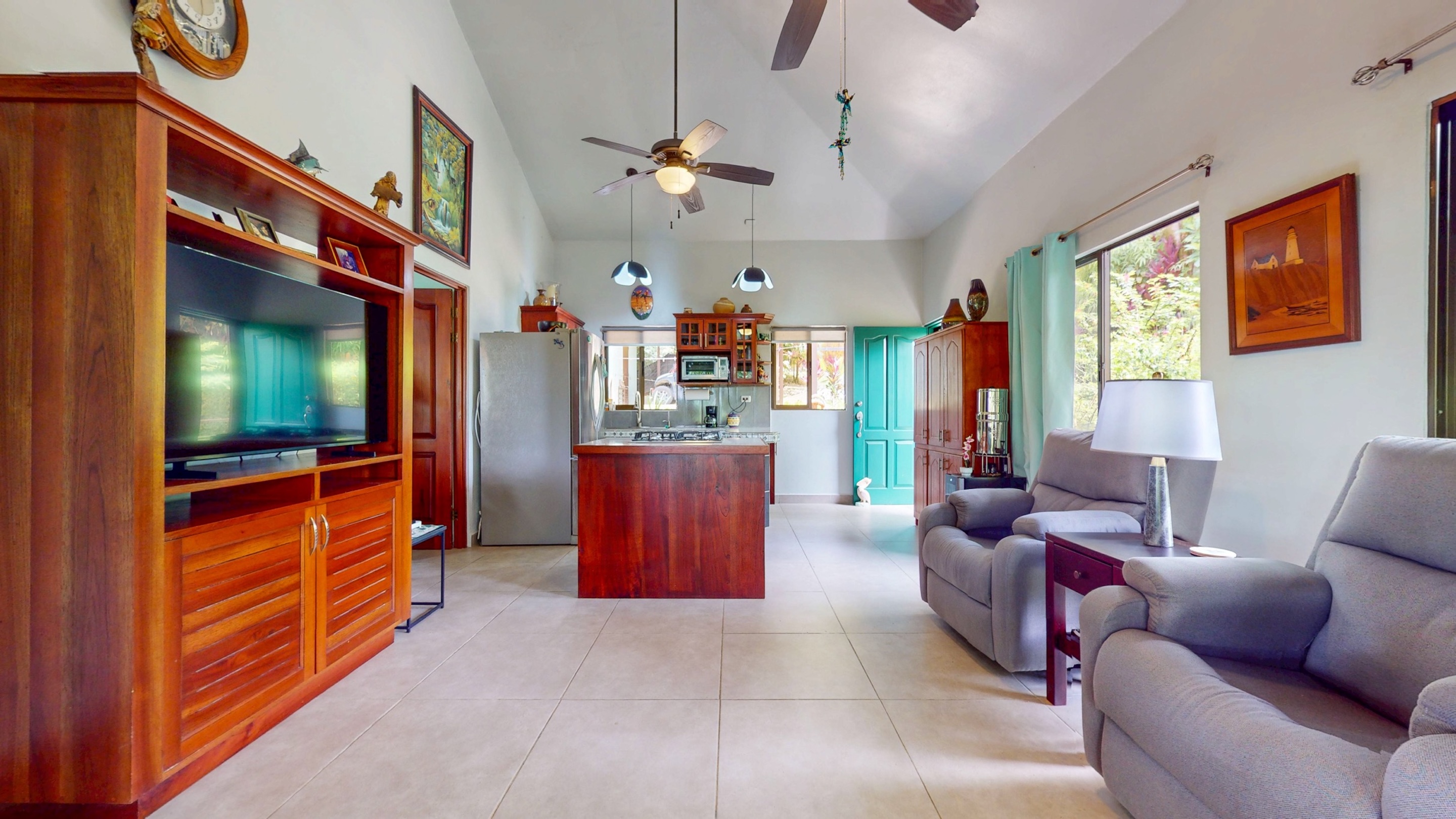 RENOVATED HOME WITH POOL, OCEAN VIEWS, AND ADDITIONAL LAND, IN CINCO VENTANAS, OJOCHAL
