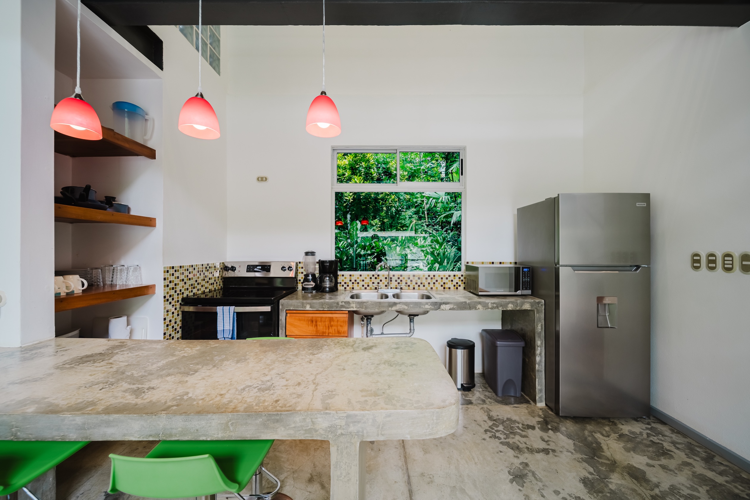 PRIVATE PROPERTY IN A GATED RESIDENTIAL COMMUNITY, SURROUNDED BY JUNGLE AND FEATURING THREE UNITS, IN MANUEL ANTONIO