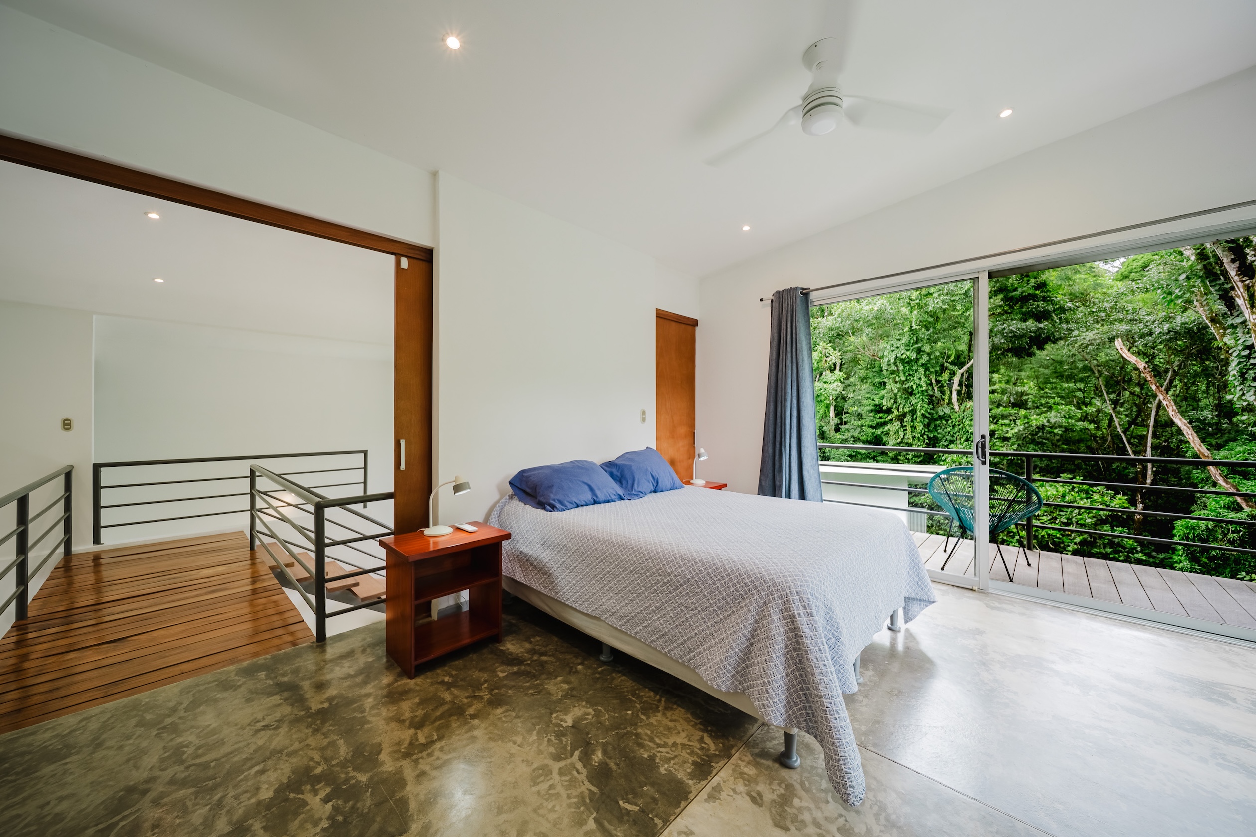 PRIVATE PROPERTY IN A GATED RESIDENTIAL COMMUNITY, SURROUNDED BY JUNGLE AND FEATURING THREE UNITS, IN MANUEL ANTONIO