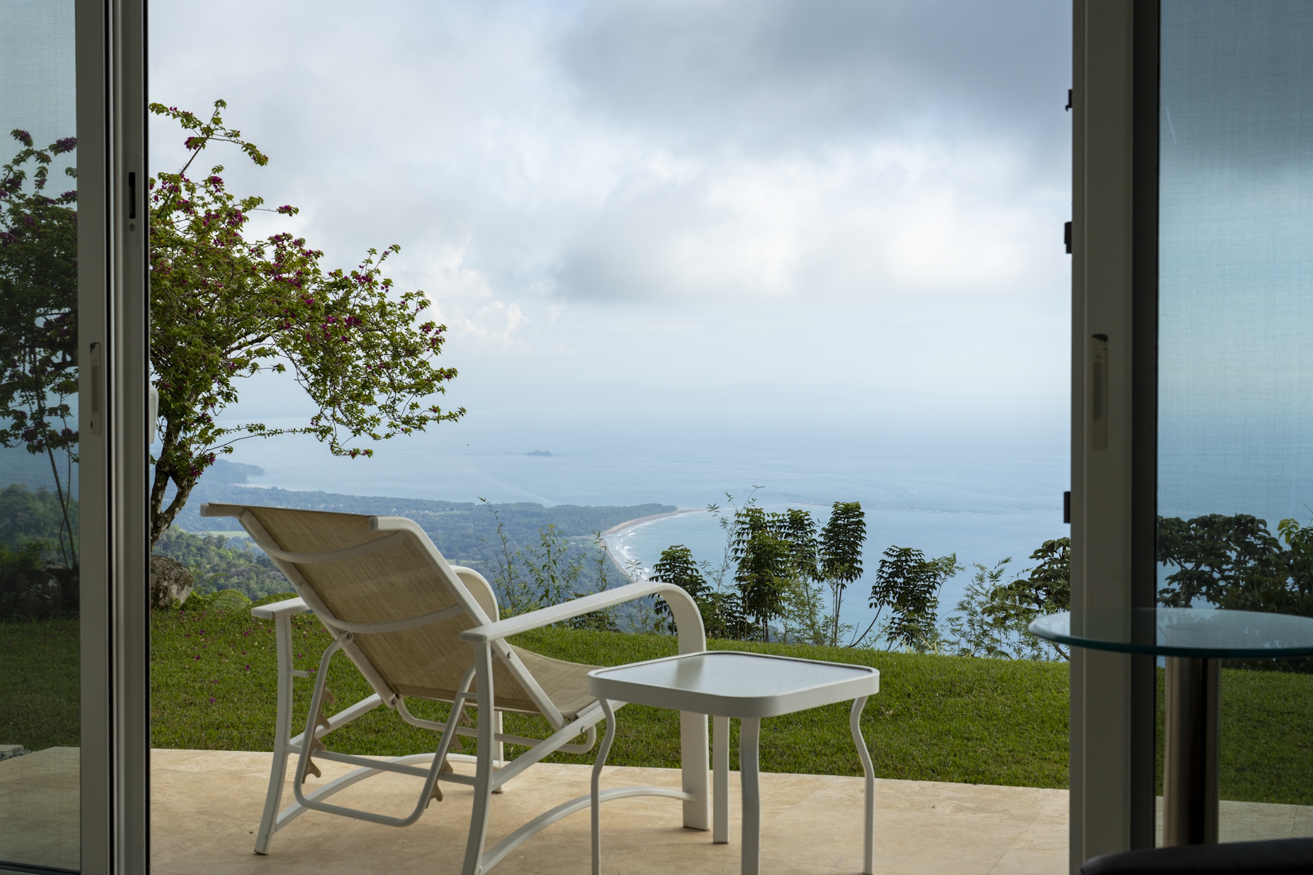 CASA LUZ LUXURY RESIDENCE WITH PANORAMIC OCEAN AND SUNSET VIEWS, IN COSTA VERDE – 3.21 ACRES