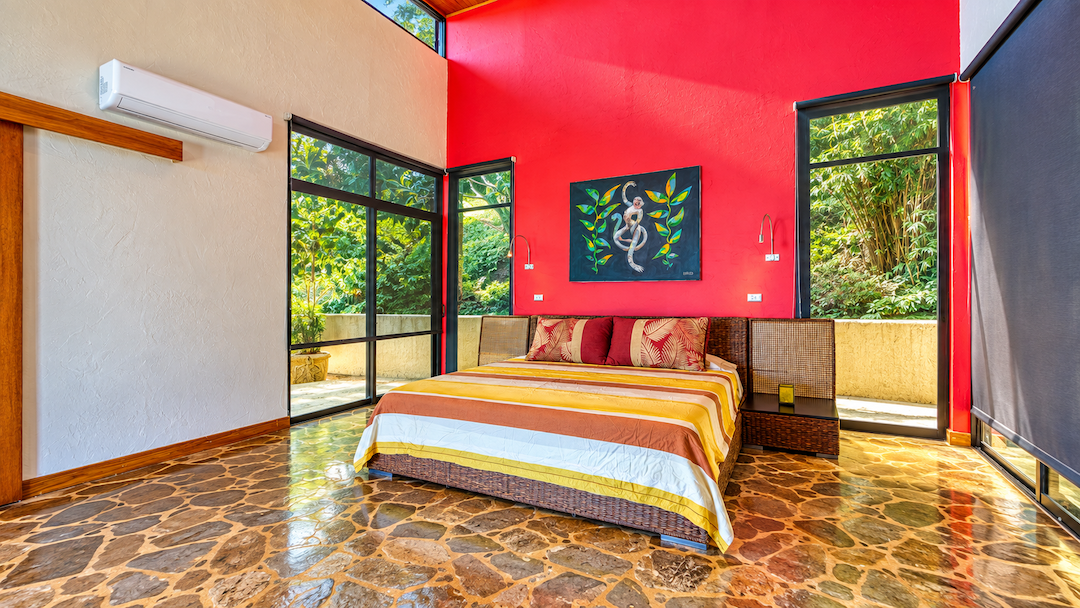 LUXURY RESIDENCE 3 BEDROOM HOME ON 6 ACRES WITH PACIFIC OCEAN VIEWS, IN MATAPALO