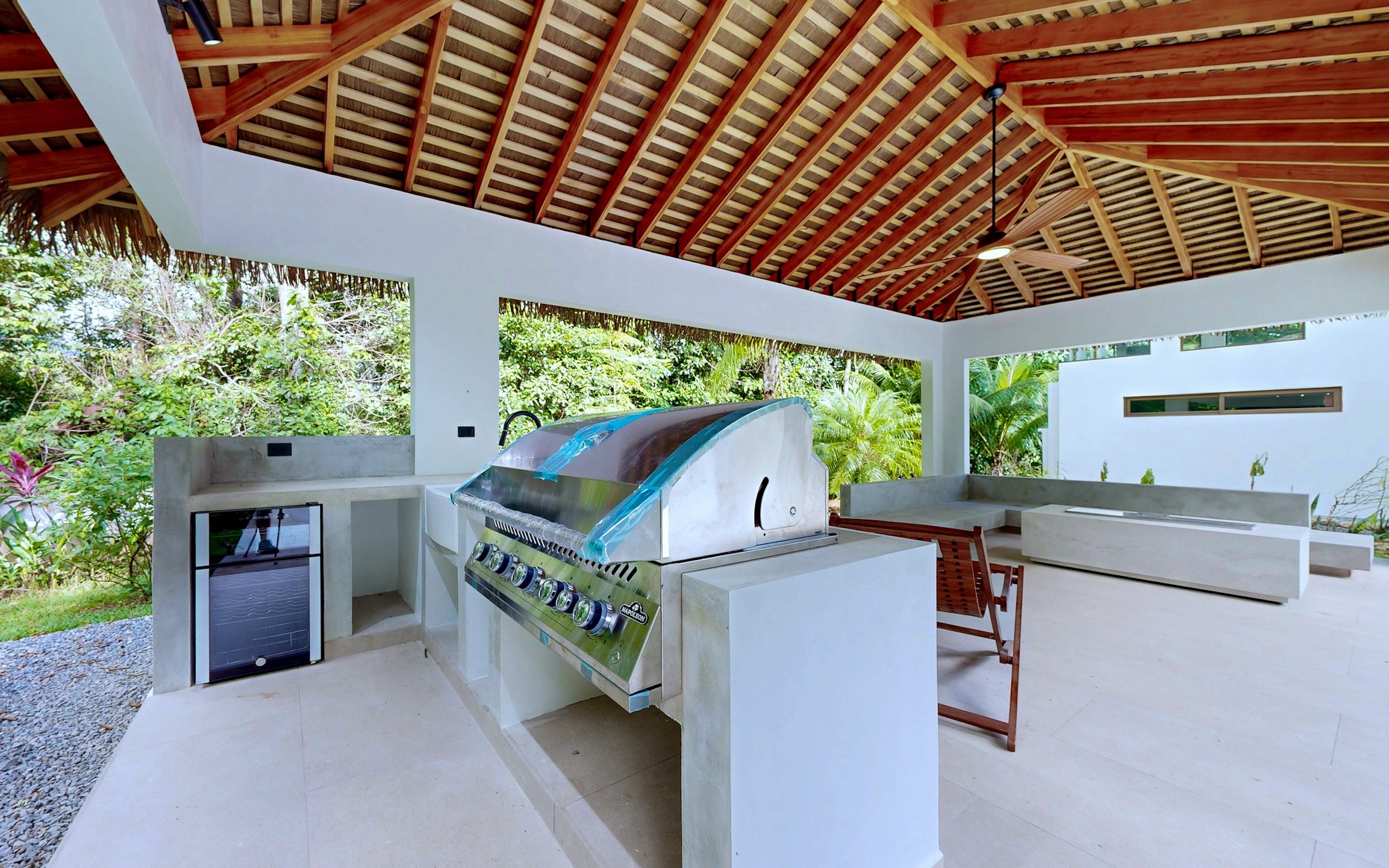 RENOVATED HOUSE WITH POOL AND SOLAR POWER IN CINCO VENTANAS, OJOCHAL – 4.17 ACRES