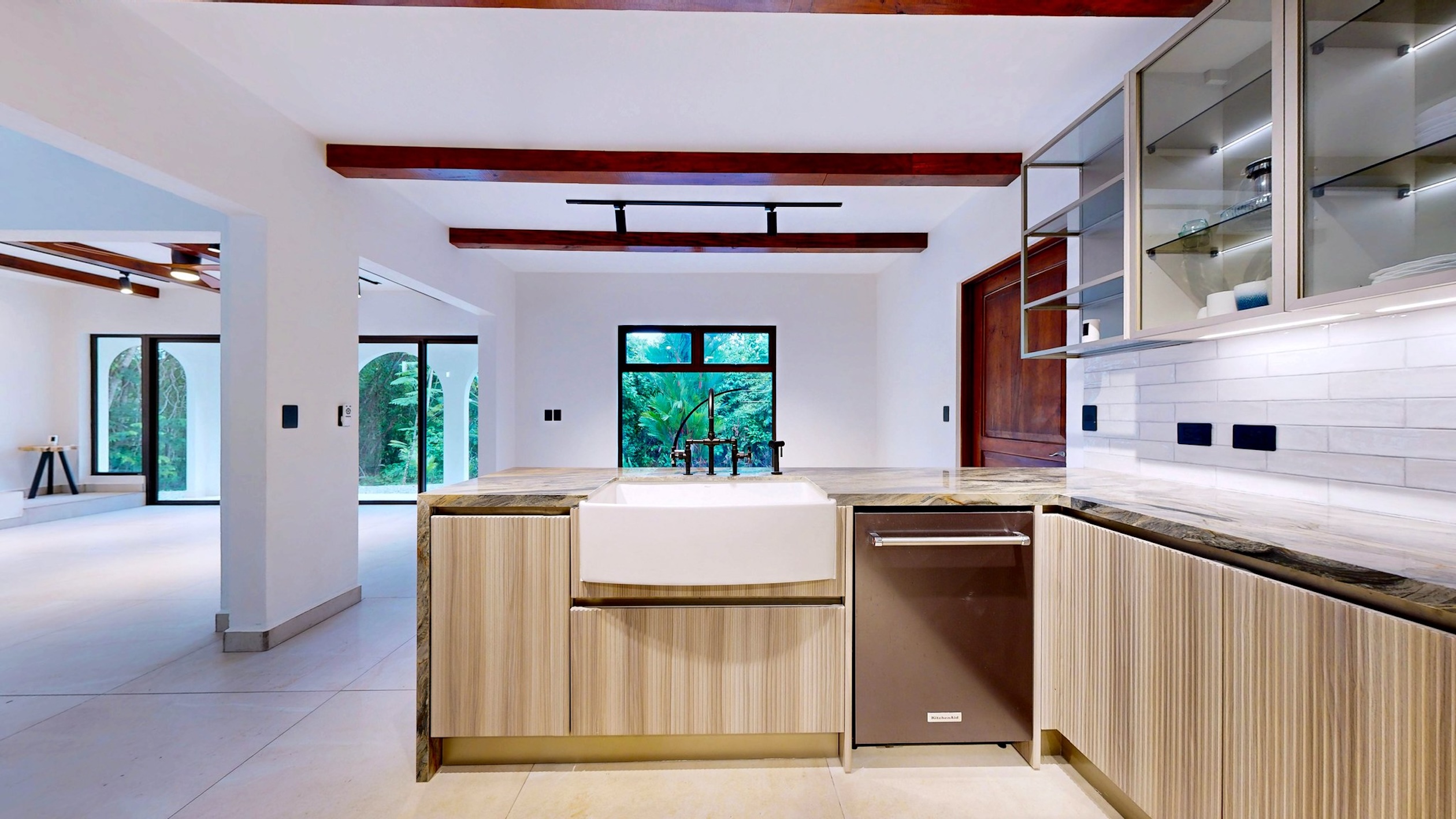 RENOVATED HOUSE WITH POOL AND SOLAR POWER IN CINCO VENTANAS, OJOCHAL – 4.17 ACRES