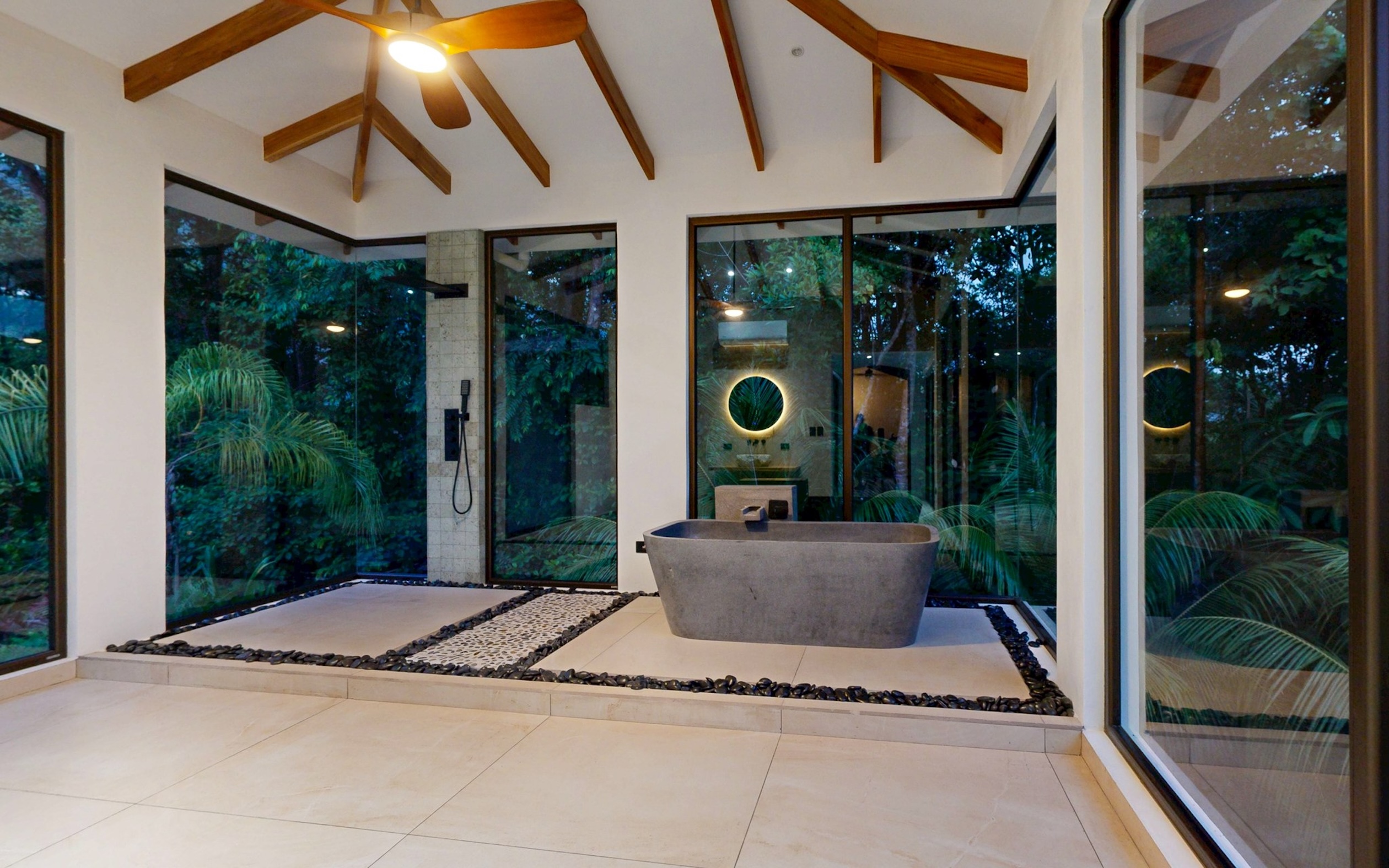 RENOVATED HOUSE WITH POOL AND SOLAR POWER IN CINCO VENTANAS, OJOCHAL – 4.17 ACRES