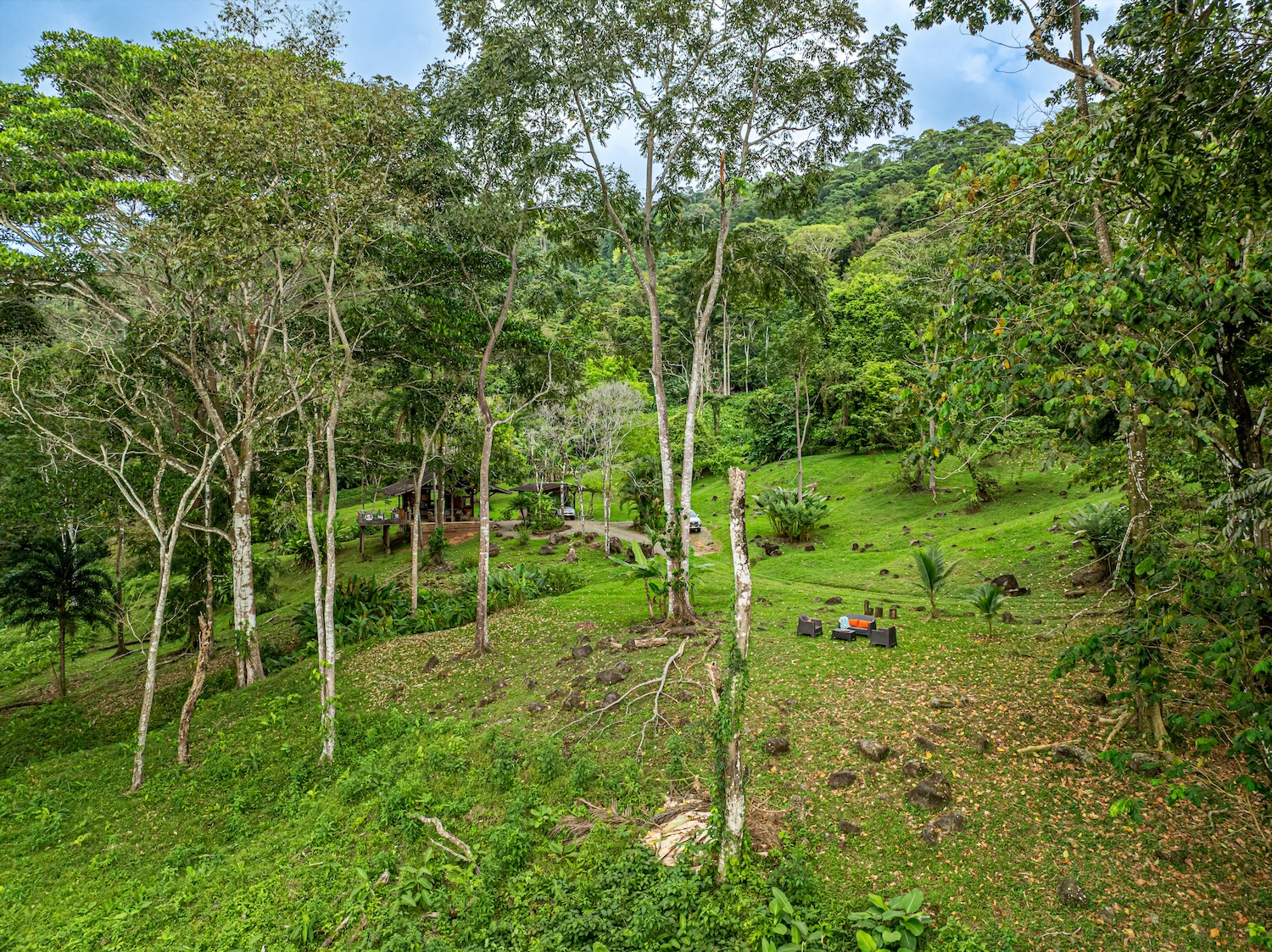 MOUNTAIN RETREAT WITH PANORAMIC OCEAN AND SUNSET VIEWS, NEAR UVITA – 12 ACRES