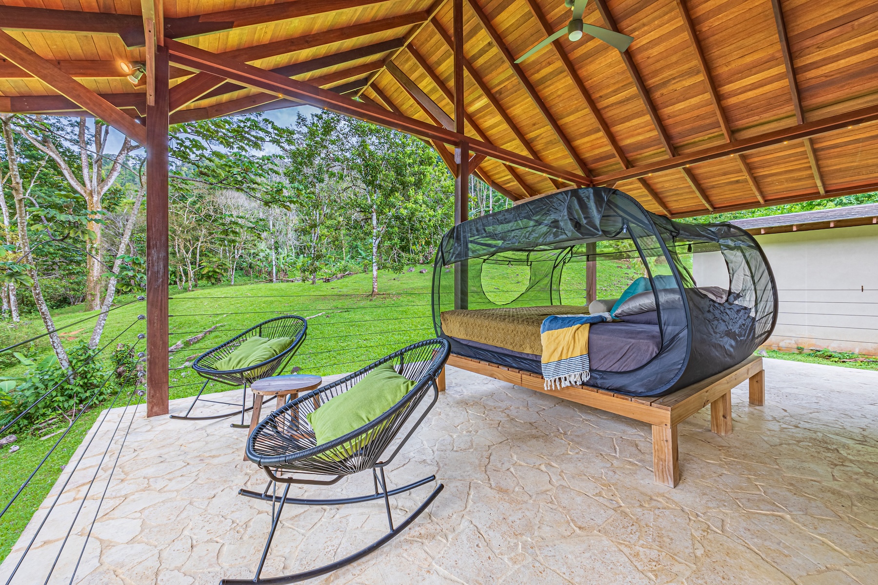 MOUNTAIN RETREAT WITH PANORAMIC OCEAN AND SUNSET VIEWS, NEAR UVITA – 12 ACRES