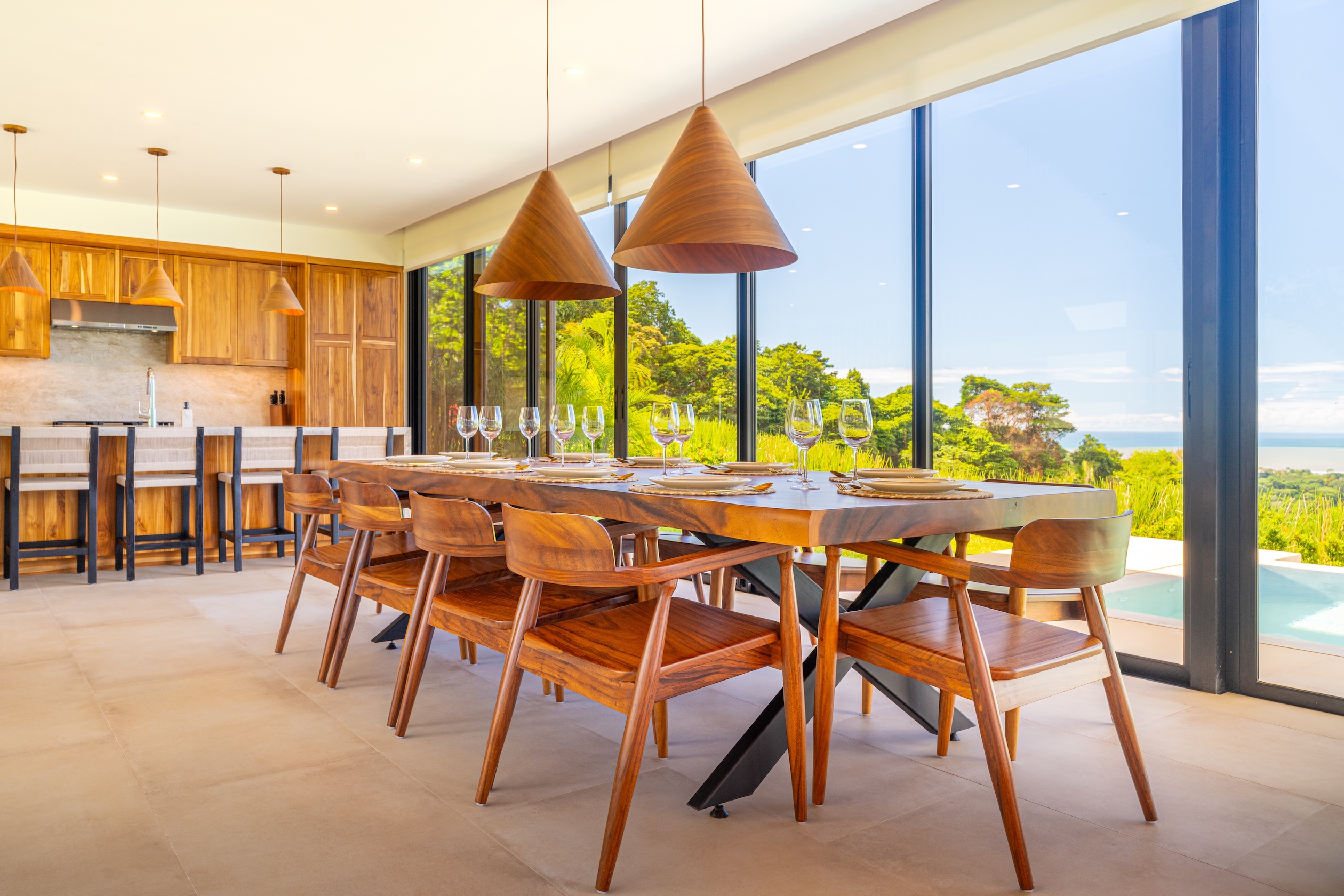 LUXURY HOME WITH OCEAN VIEWS, SOLAR POWER, AND CONTEMPORARY DESIGN, IN OJOCHAL – 1.24 ACRES
