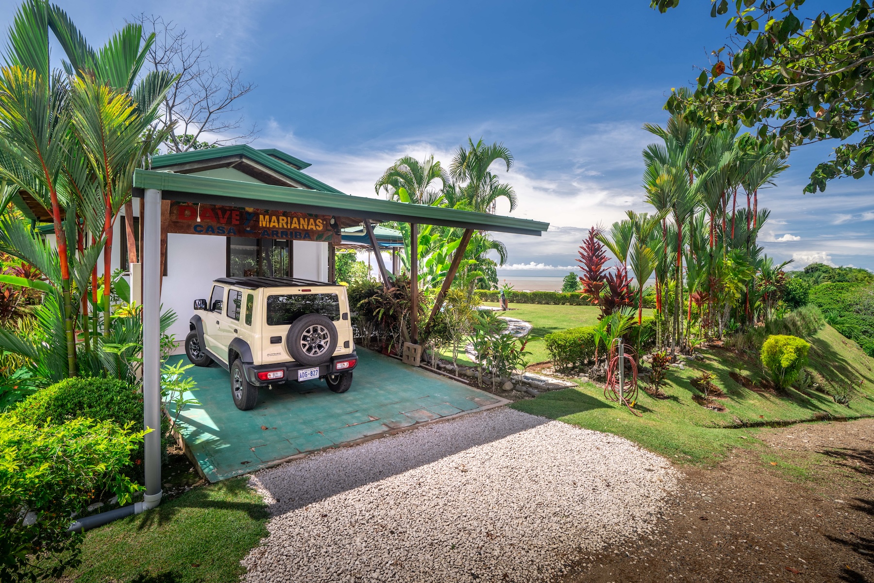 TROPICAL HOME WITH PRIVATE POOL, OCEAN AND MOUNTAIN VIEWS, IN OJOCHAL – 0.80 ACRES