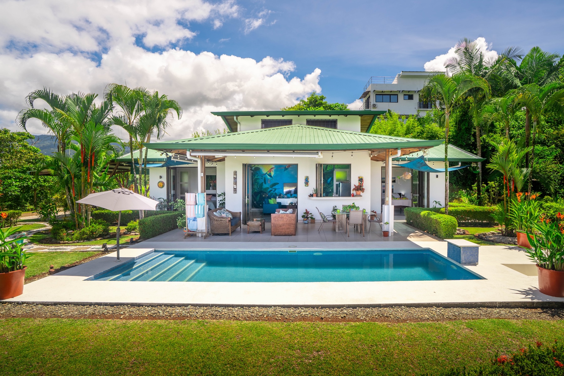 TROPICAL HOME WITH PRIVATE POOL, OCEAN AND MOUNTAIN VIEWS, IN OJOCHAL – 0.80 ACRES