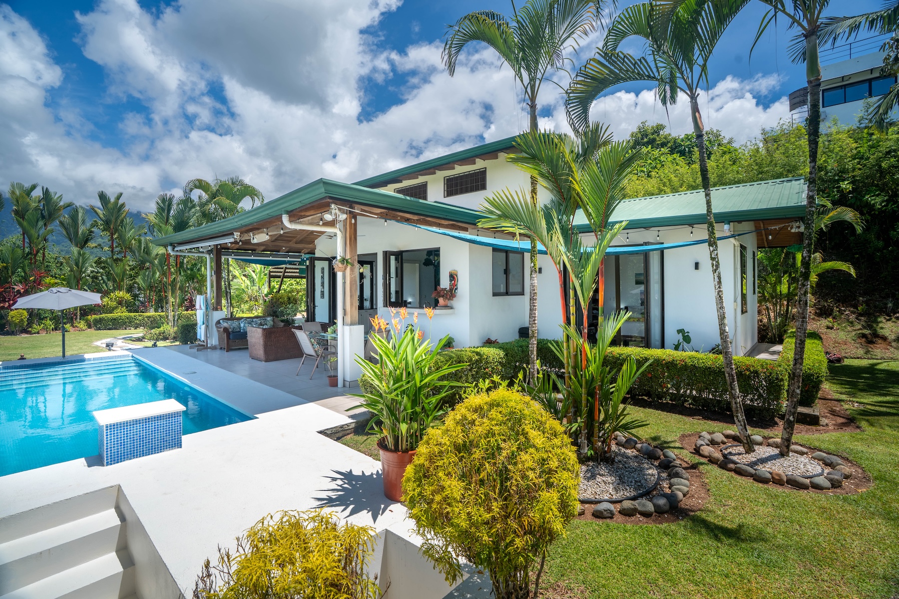 TROPICAL HOME WITH PRIVATE POOL, OCEAN AND MOUNTAIN VIEWS, IN OJOCHAL – 0.80 ACRES