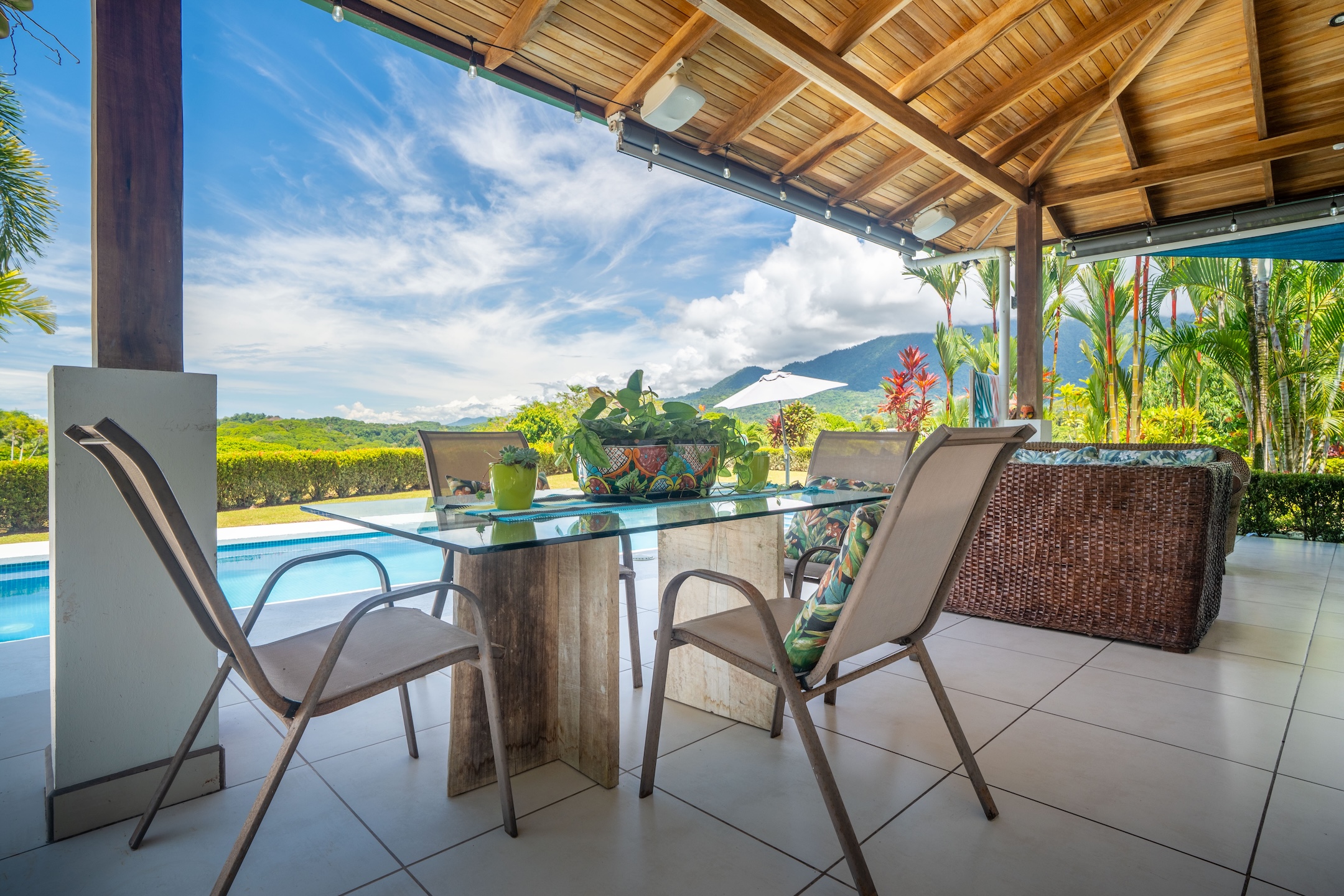 TROPICAL HOME WITH PRIVATE POOL, OCEAN AND MOUNTAIN VIEWS, IN OJOCHAL – 0.80 ACRES