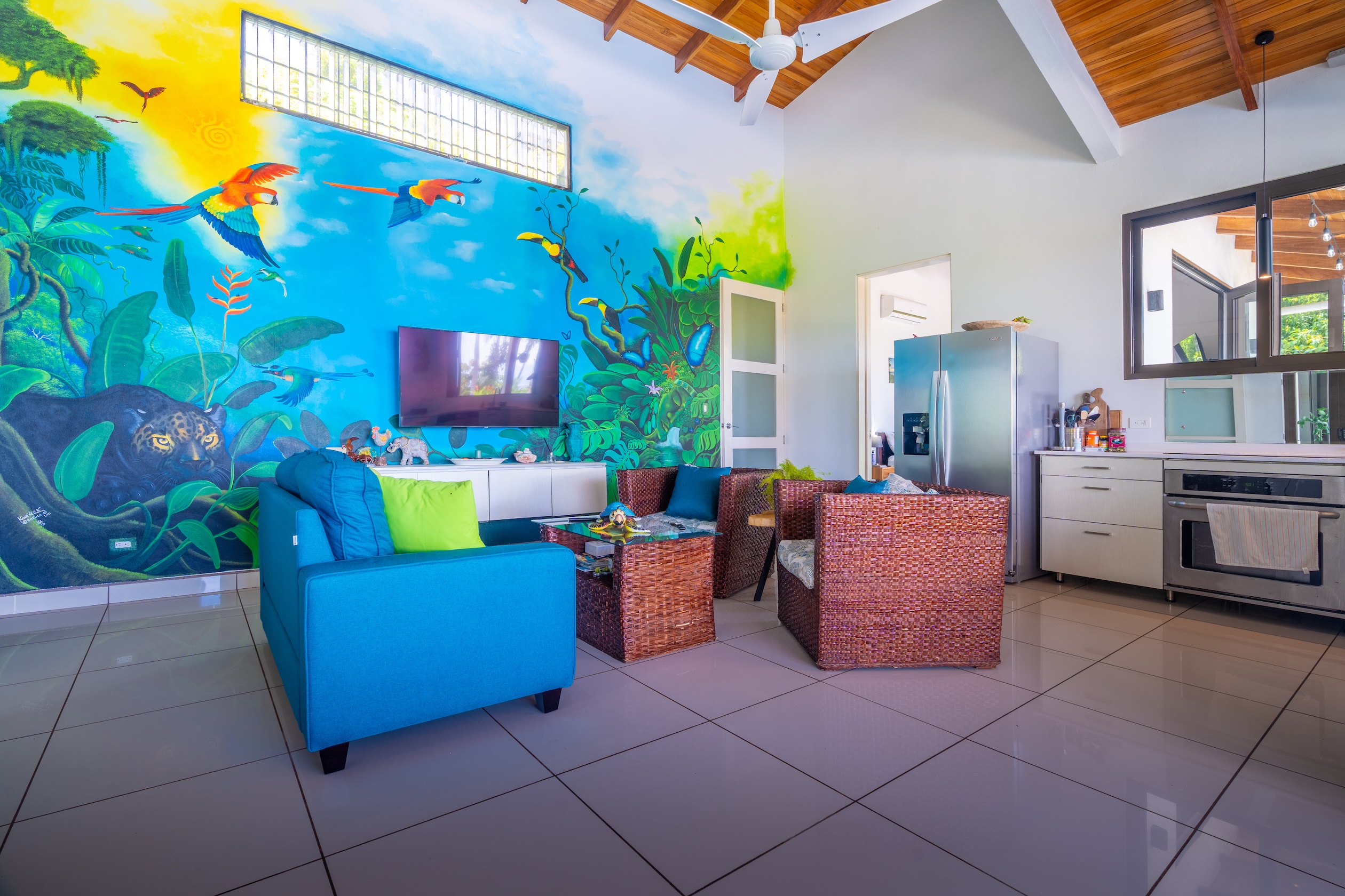 TROPICAL HOME WITH PRIVATE POOL, OCEAN AND MOUNTAIN VIEWS, IN OJOCHAL – 0.80 ACRES