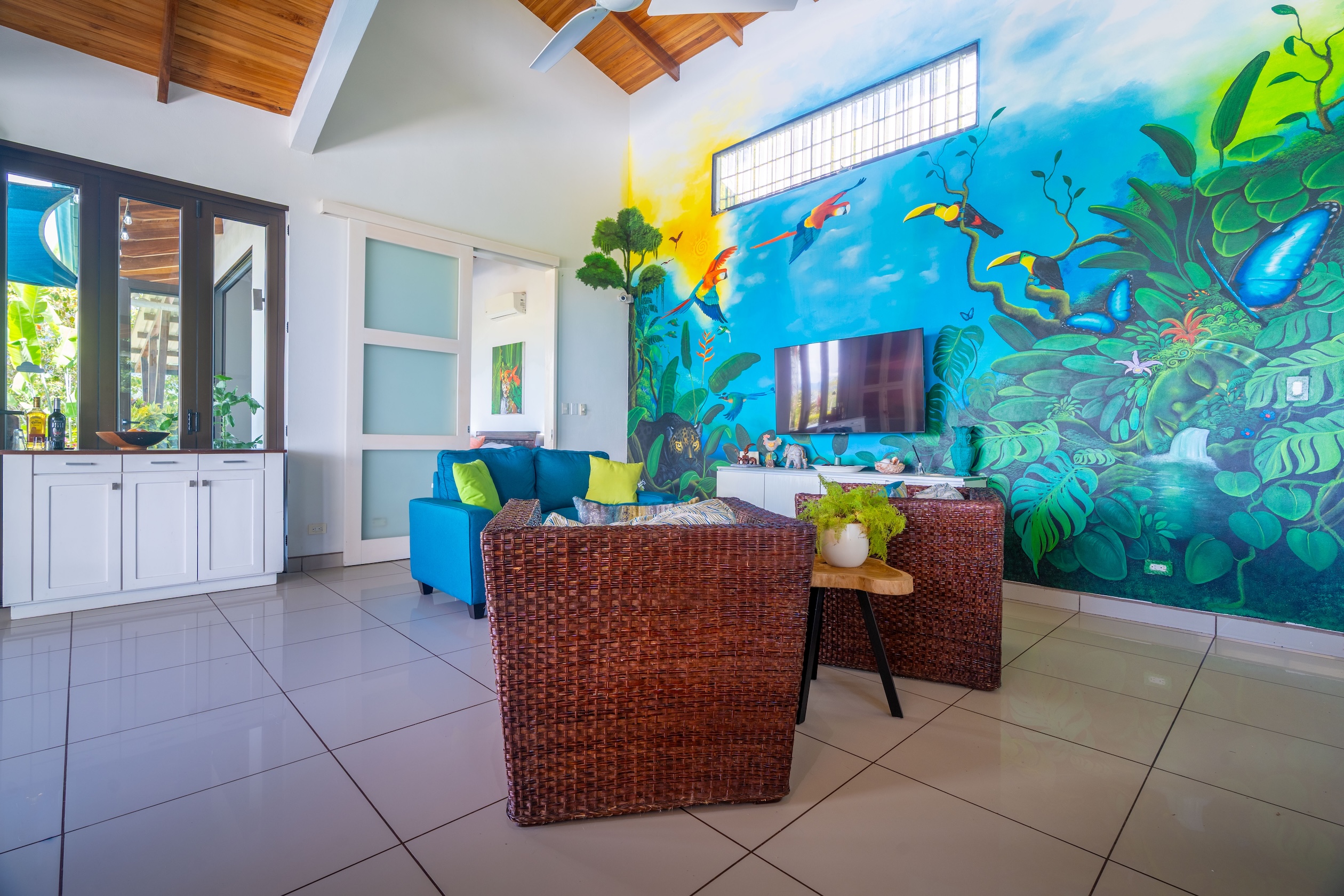 TROPICAL HOME WITH PRIVATE POOL, OCEAN AND MOUNTAIN VIEWS, IN OJOCHAL – 0.80 ACRES