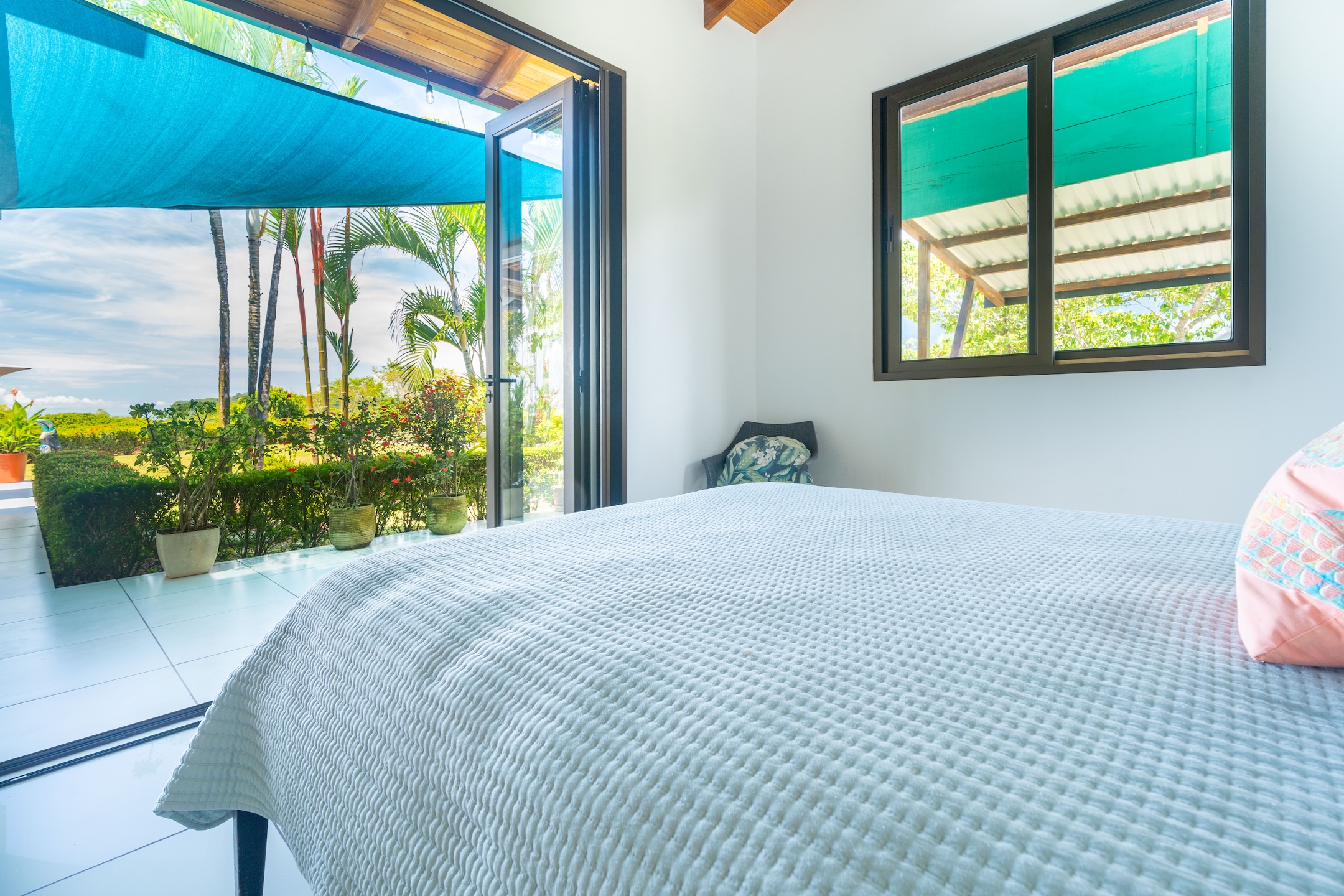 TROPICAL HOME WITH PRIVATE POOL, OCEAN AND MOUNTAIN VIEWS, IN OJOCHAL – 0.80 ACRES
