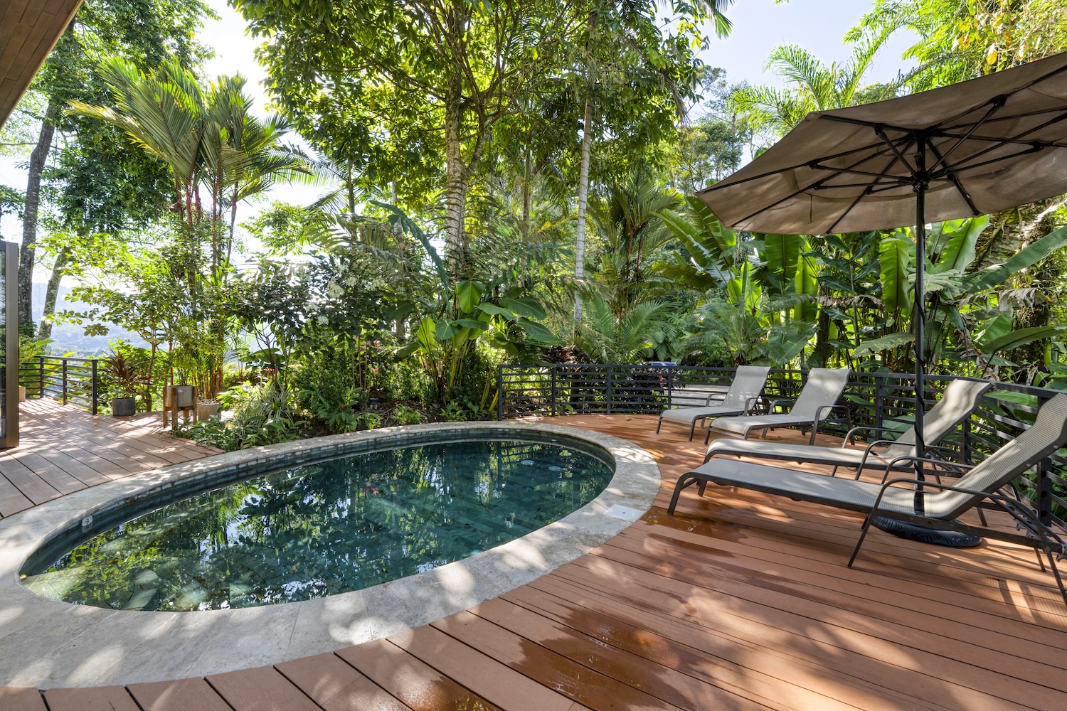 PRIVATE HOME WITH POOL, JUNGLE, AND PANORAMIC PACIFIC VIEWS, IN UVITA – 2.72 ACRES