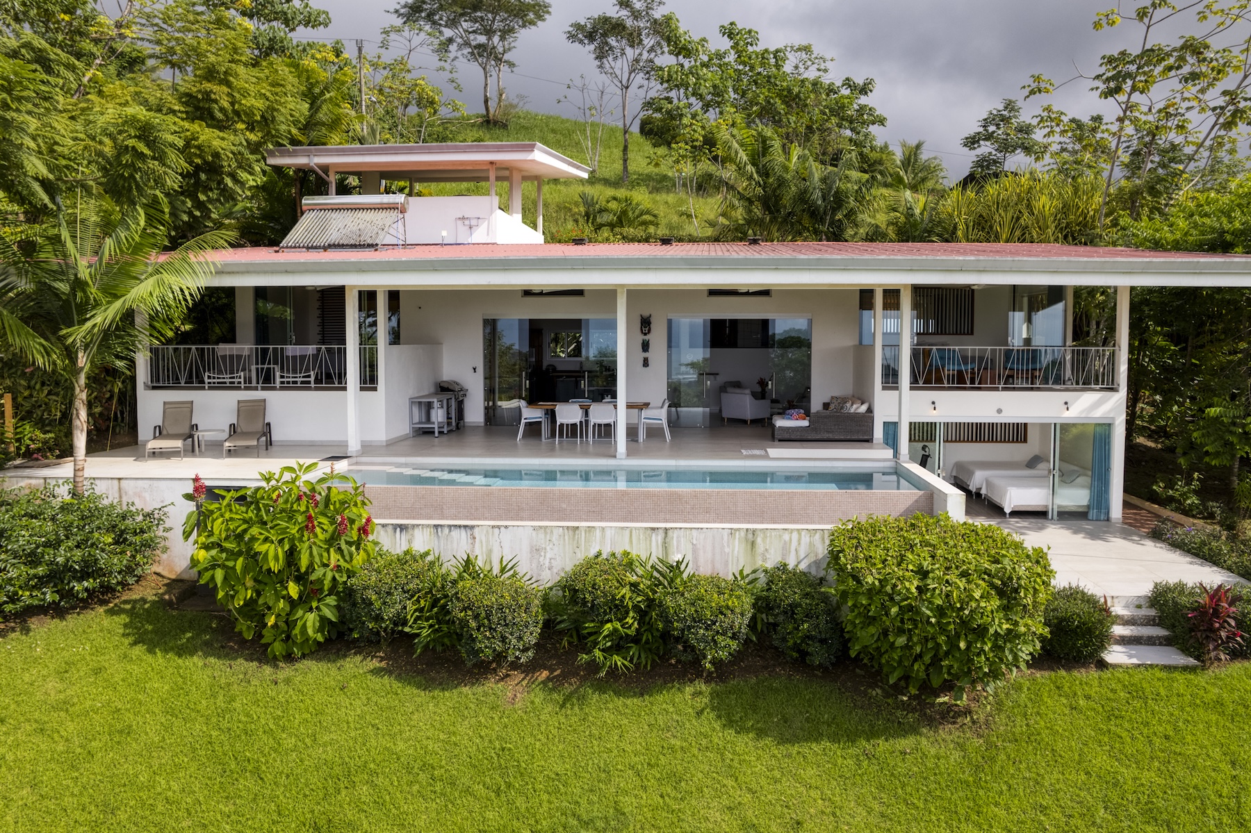 LUXURY VILLA WITH INFINITY POOL, OCEAN VIEWS, AND INVESTMENT POTENTIAL, IN OJOCHAL