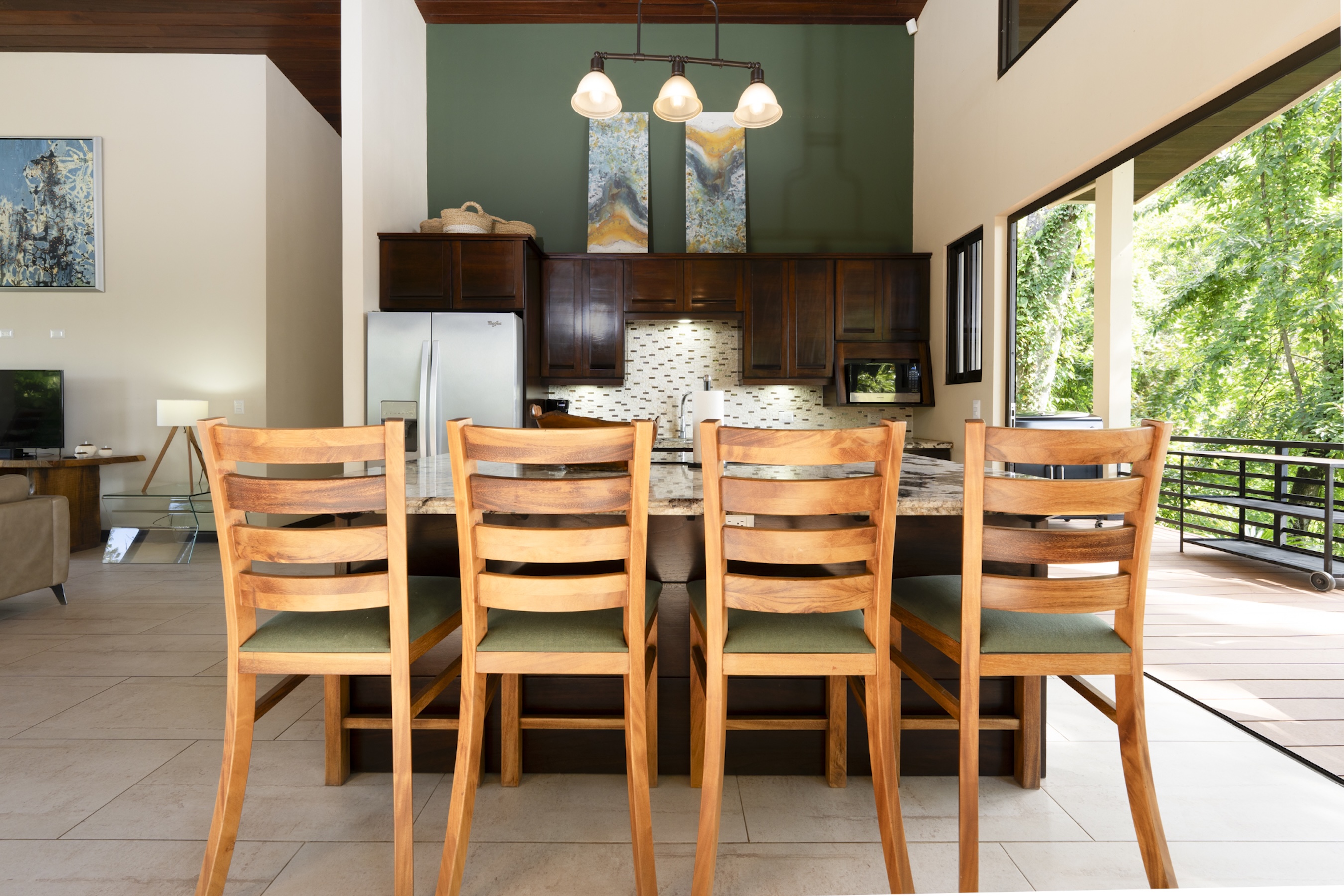 PRIVATE HOME WITH POOL, JUNGLE, AND PANORAMIC PACIFIC VIEWS, IN UVITA – 2.72 ACRES