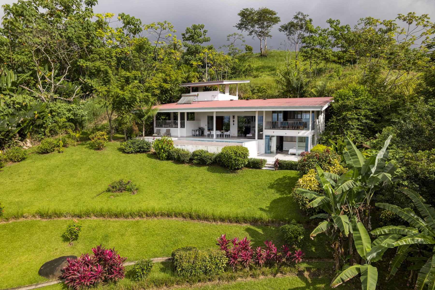 LUXURY VILLA WITH INFINITY POOL, OCEAN VIEWS, AND INVESTMENT POTENTIAL, IN OJOCHAL